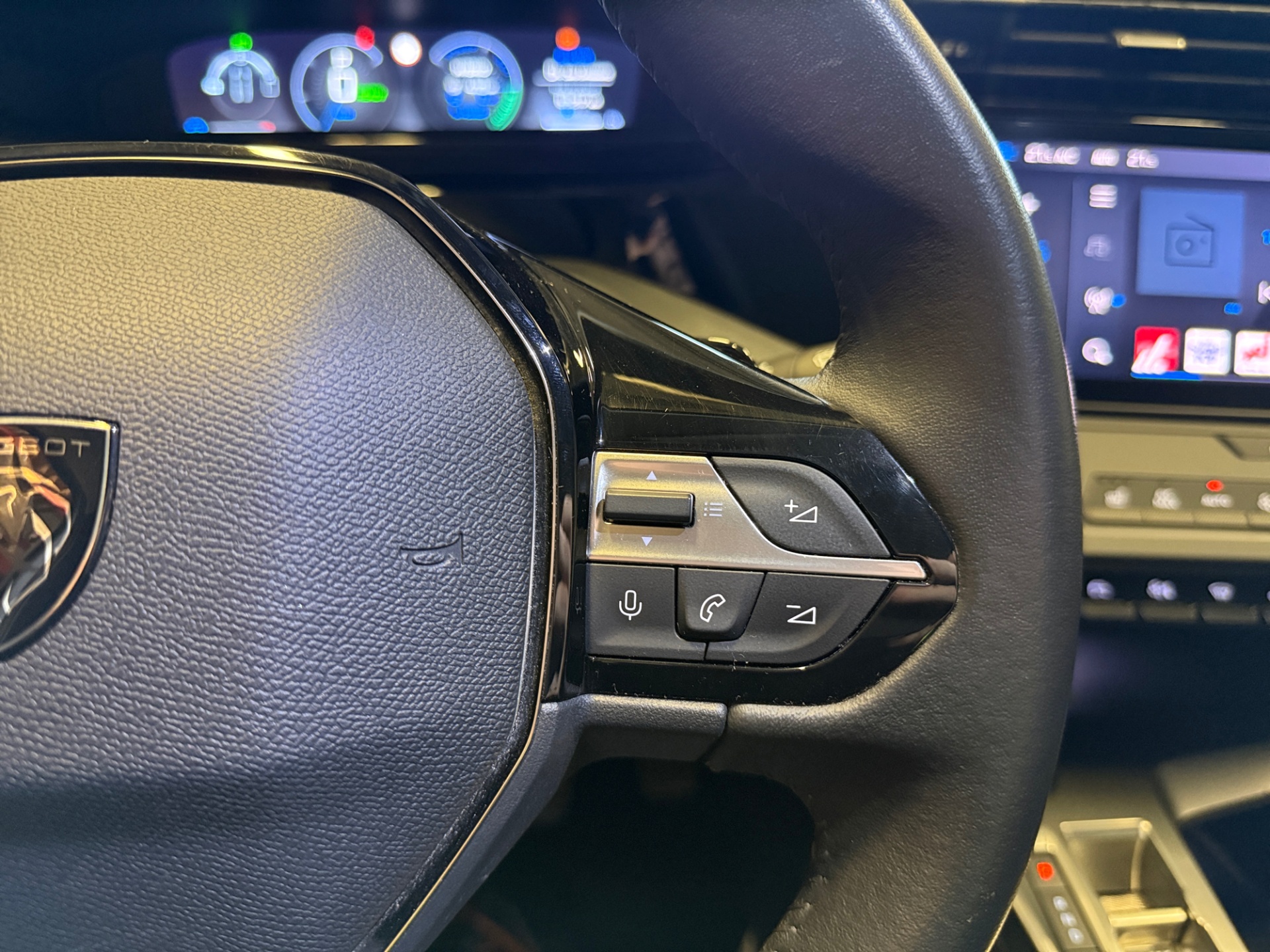 PEUGEOT 308 2023