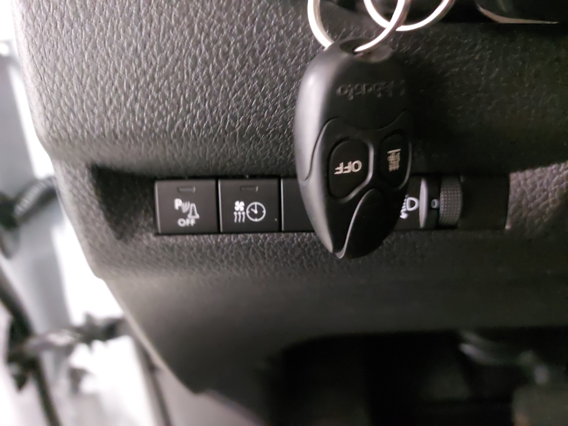 PEUGEOT Expert 2023