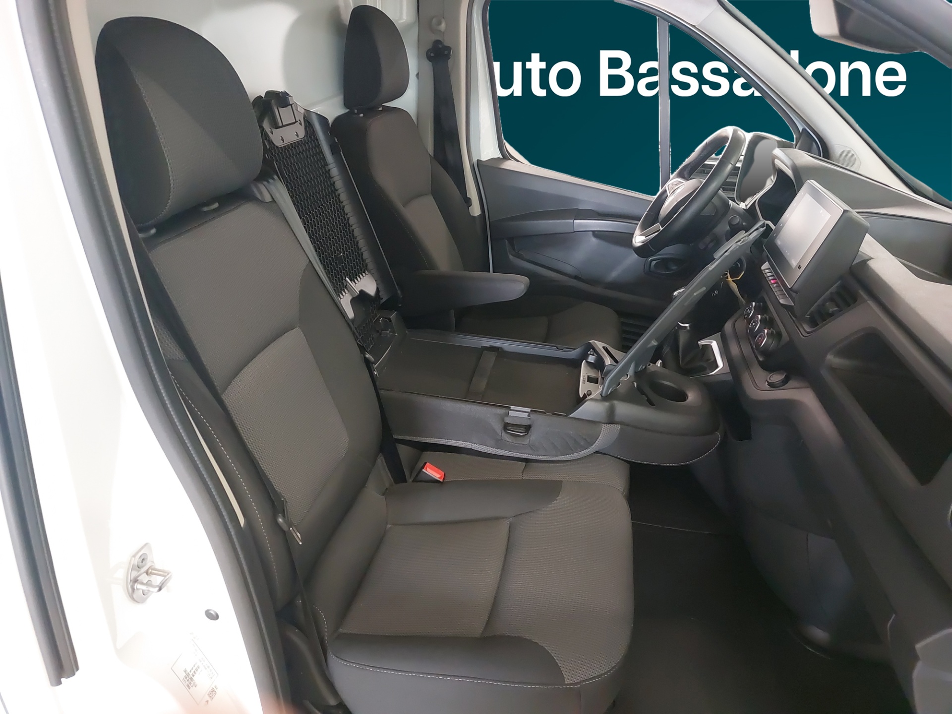 RENAULT Trafic 2024