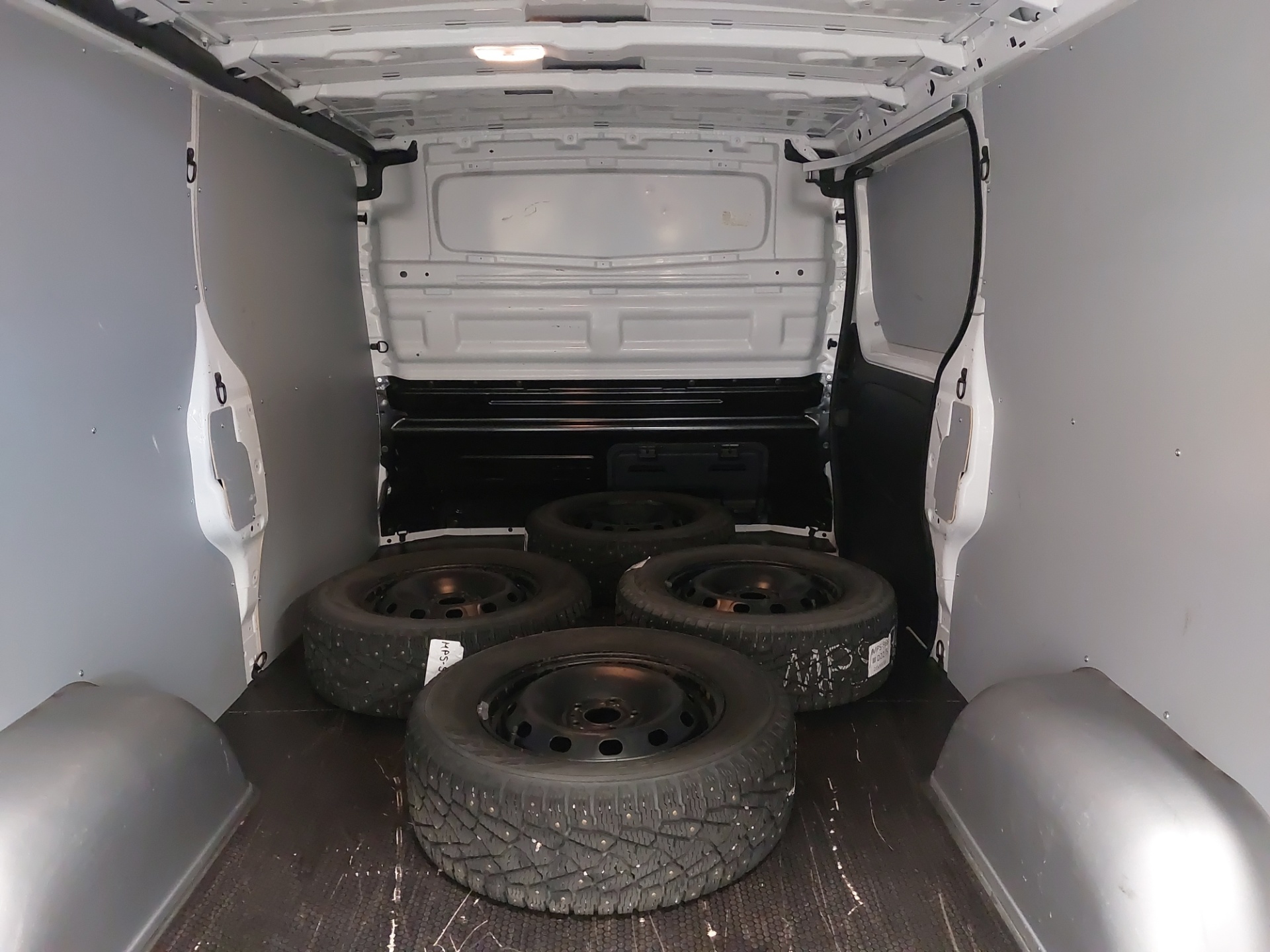 RENAULT Trafic 2024