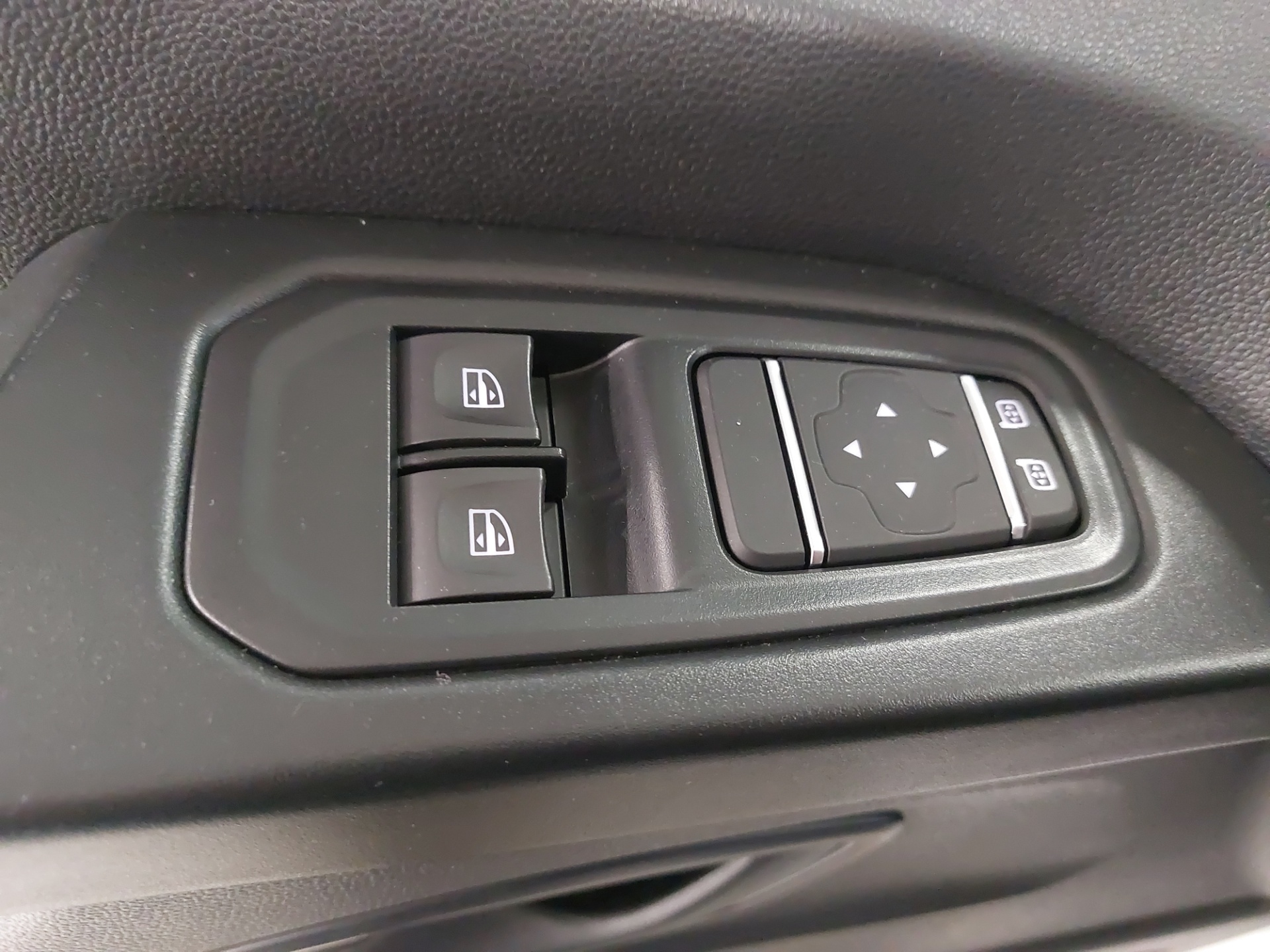 RENAULT Trafic 2024
