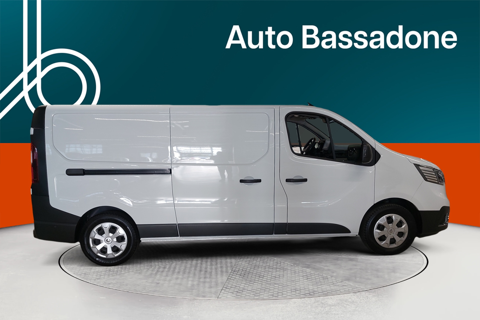 RENAULT Trafic 2024
