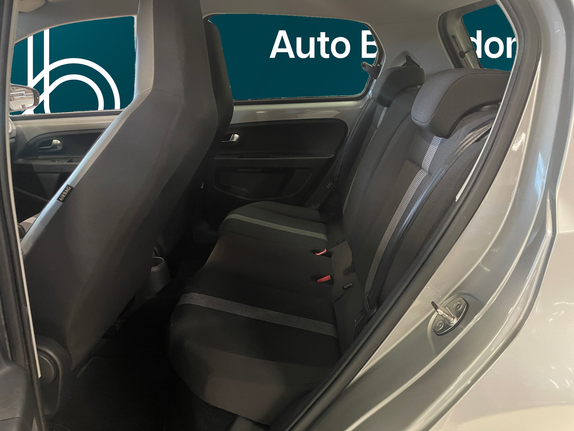 VOLKSWAGEN up! 2017