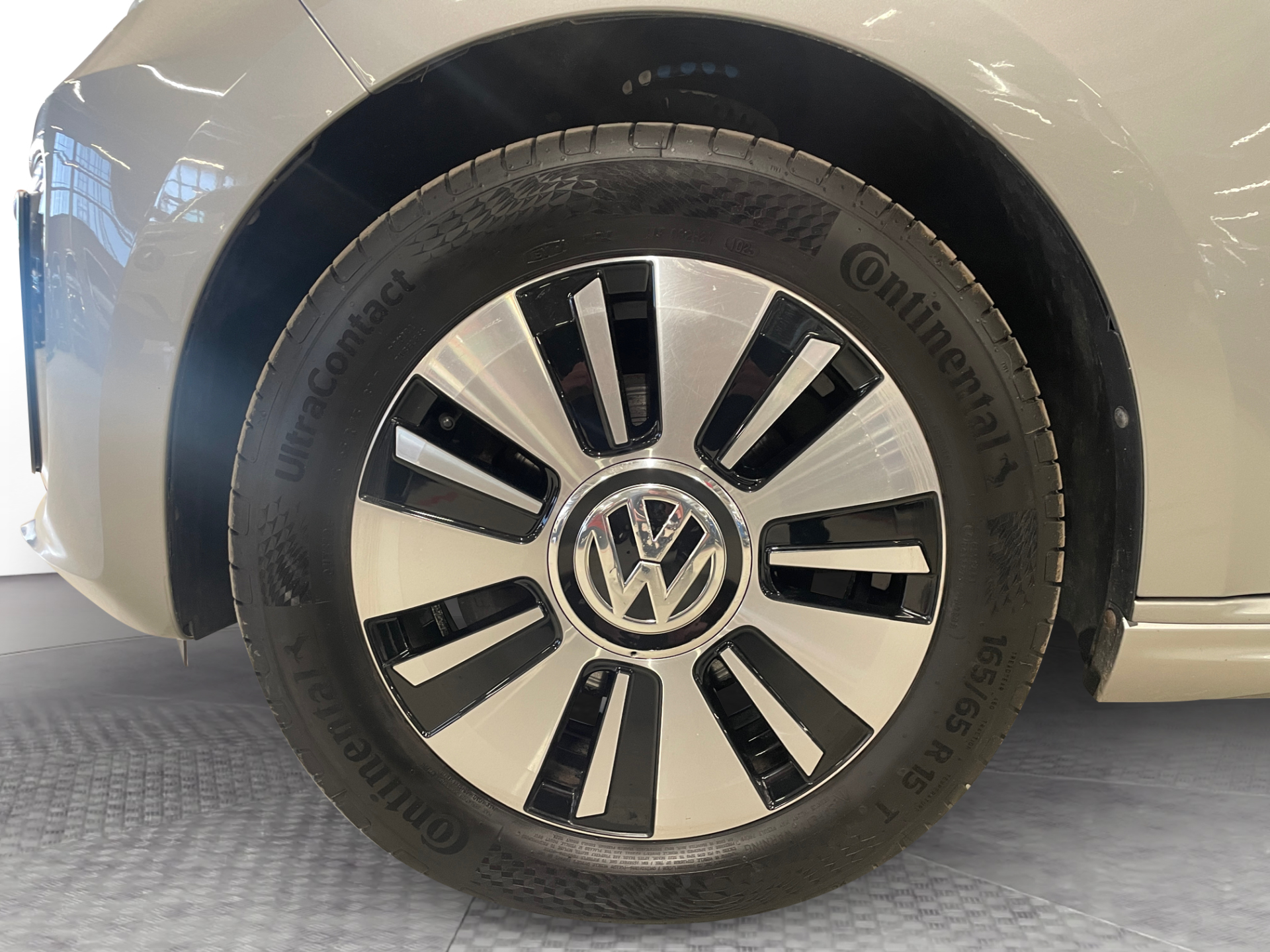 VOLKSWAGEN up! 2017