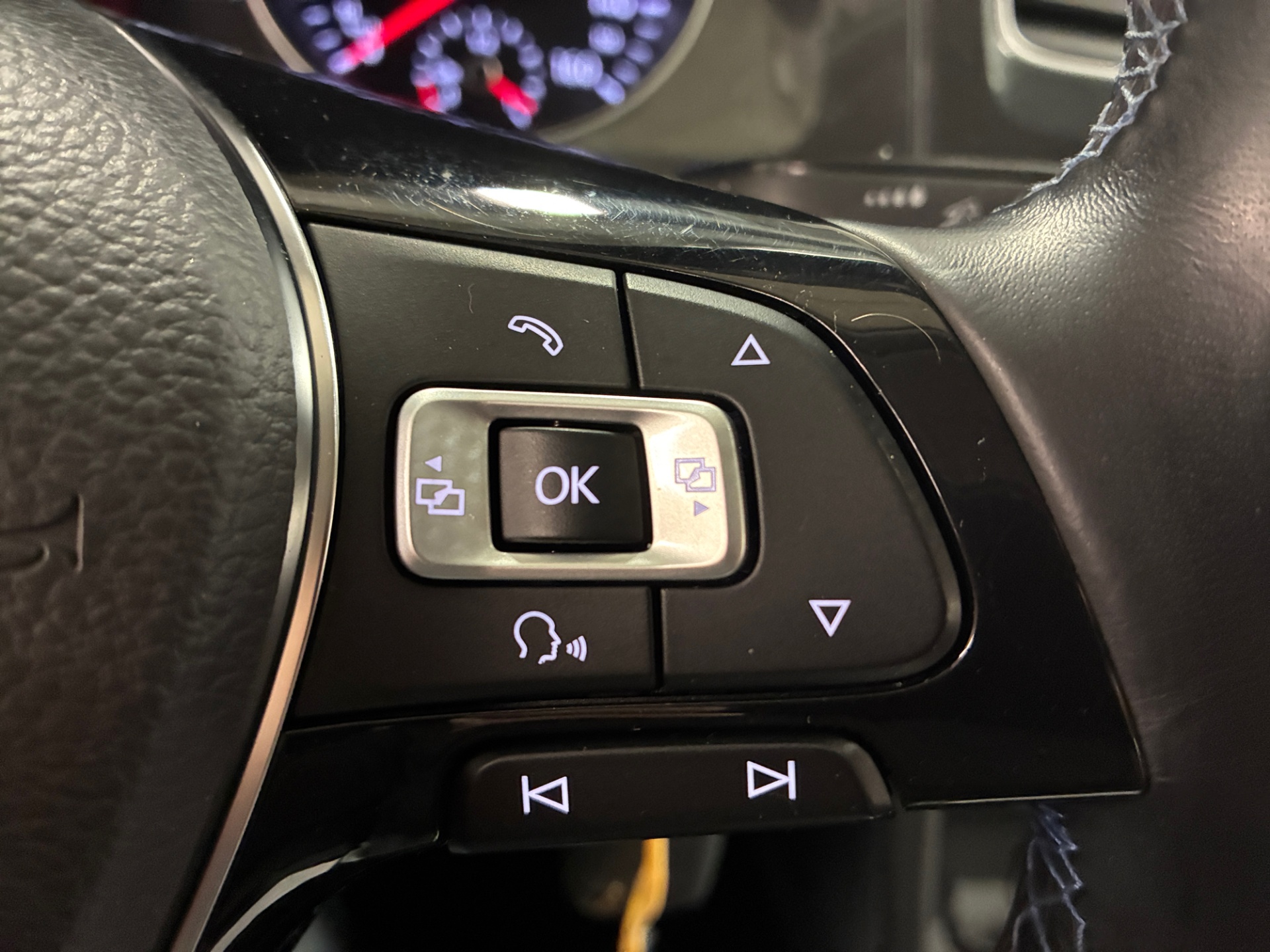 VOLKSWAGEN Golf 2018