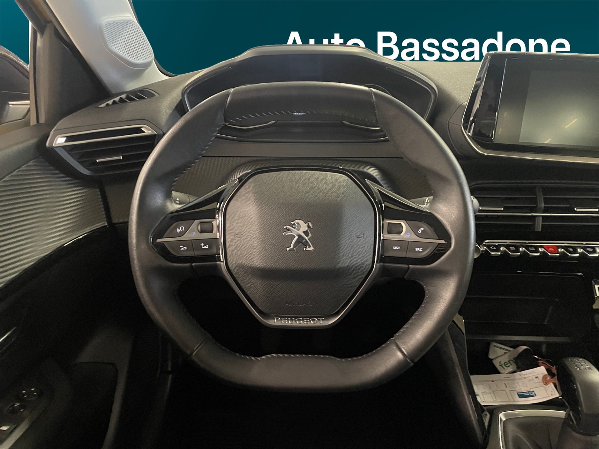 PEUGEOT 208 2022