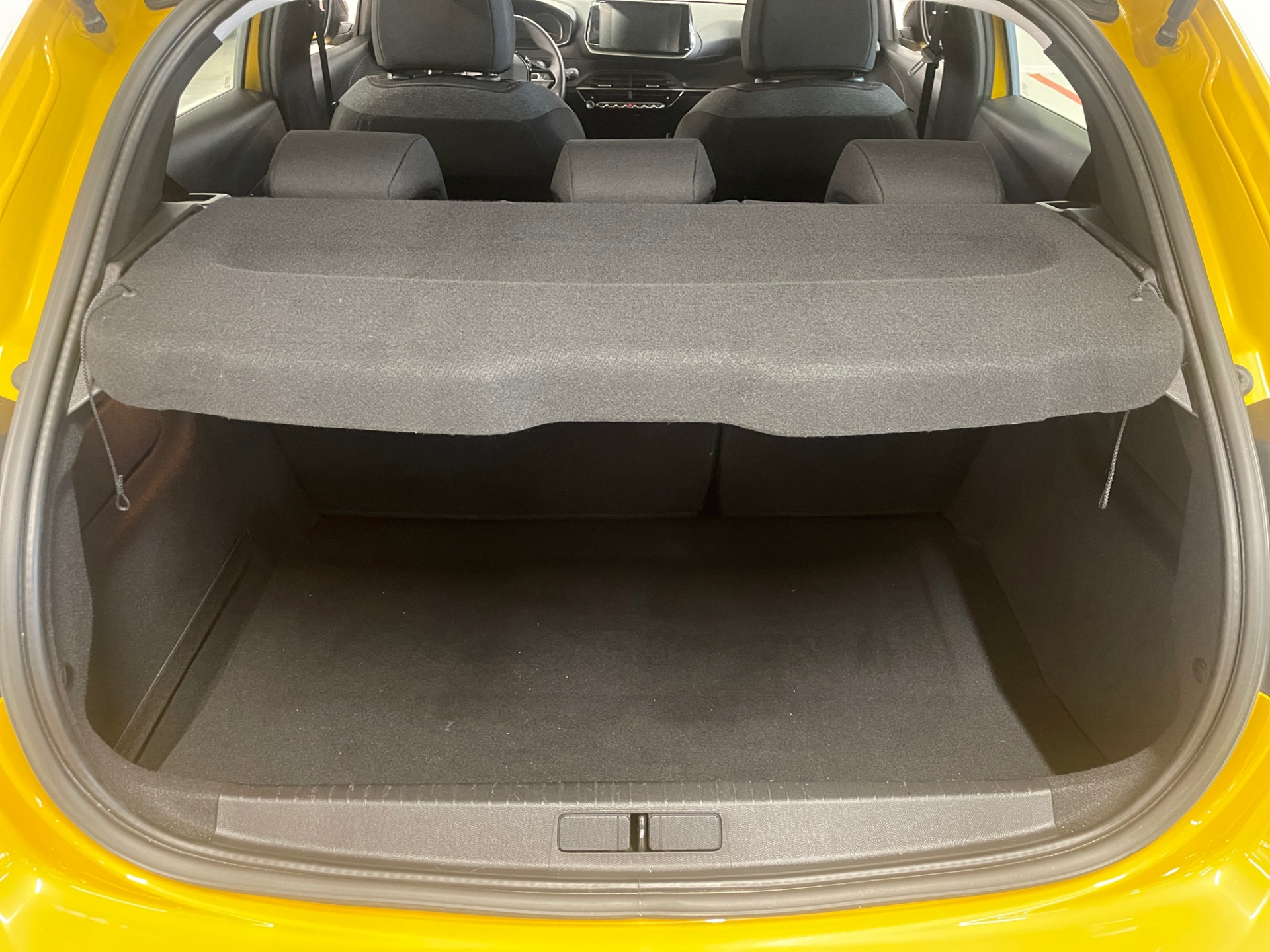 PEUGEOT 208 2022