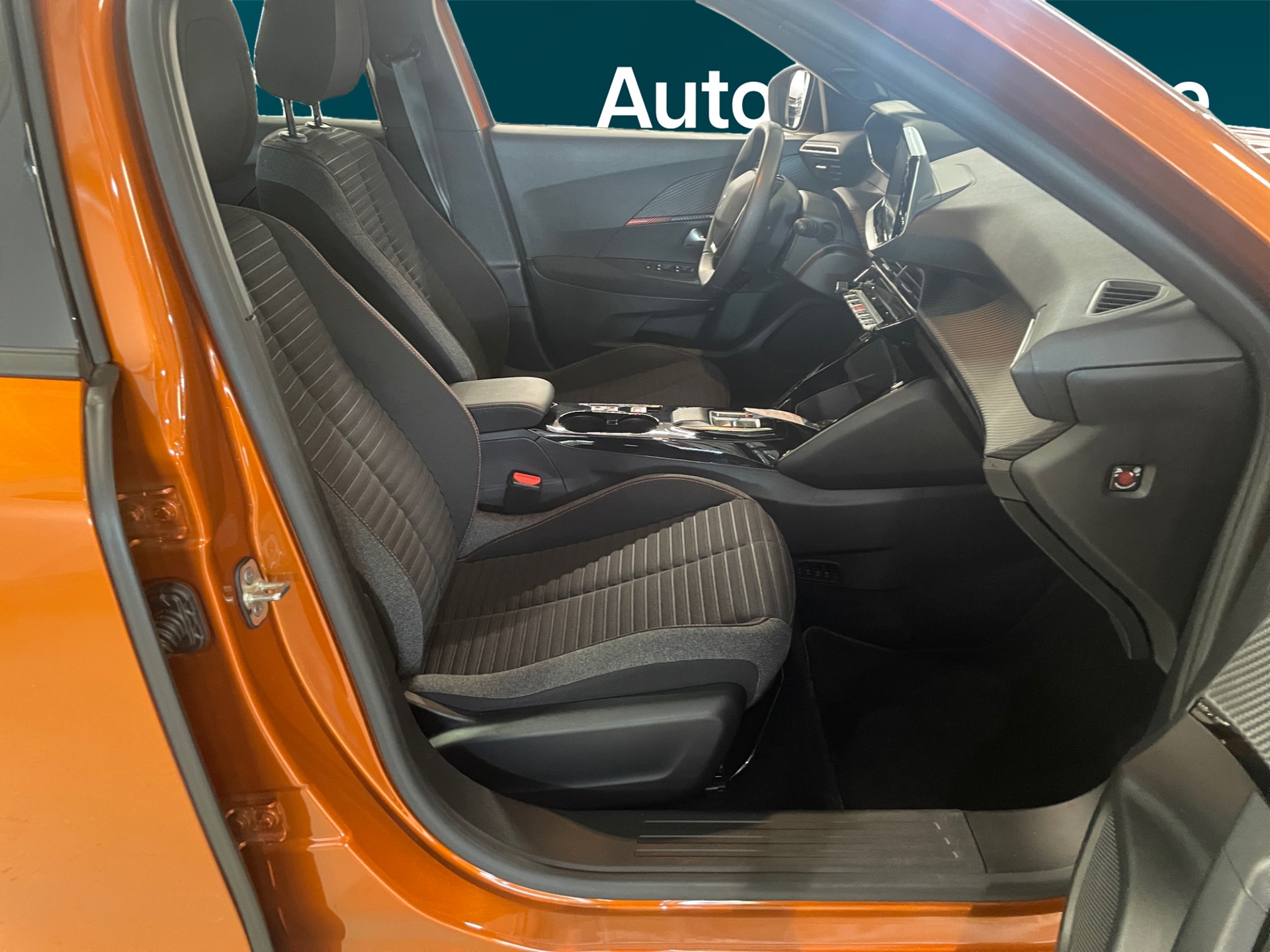 Peugeot e-2008 2023