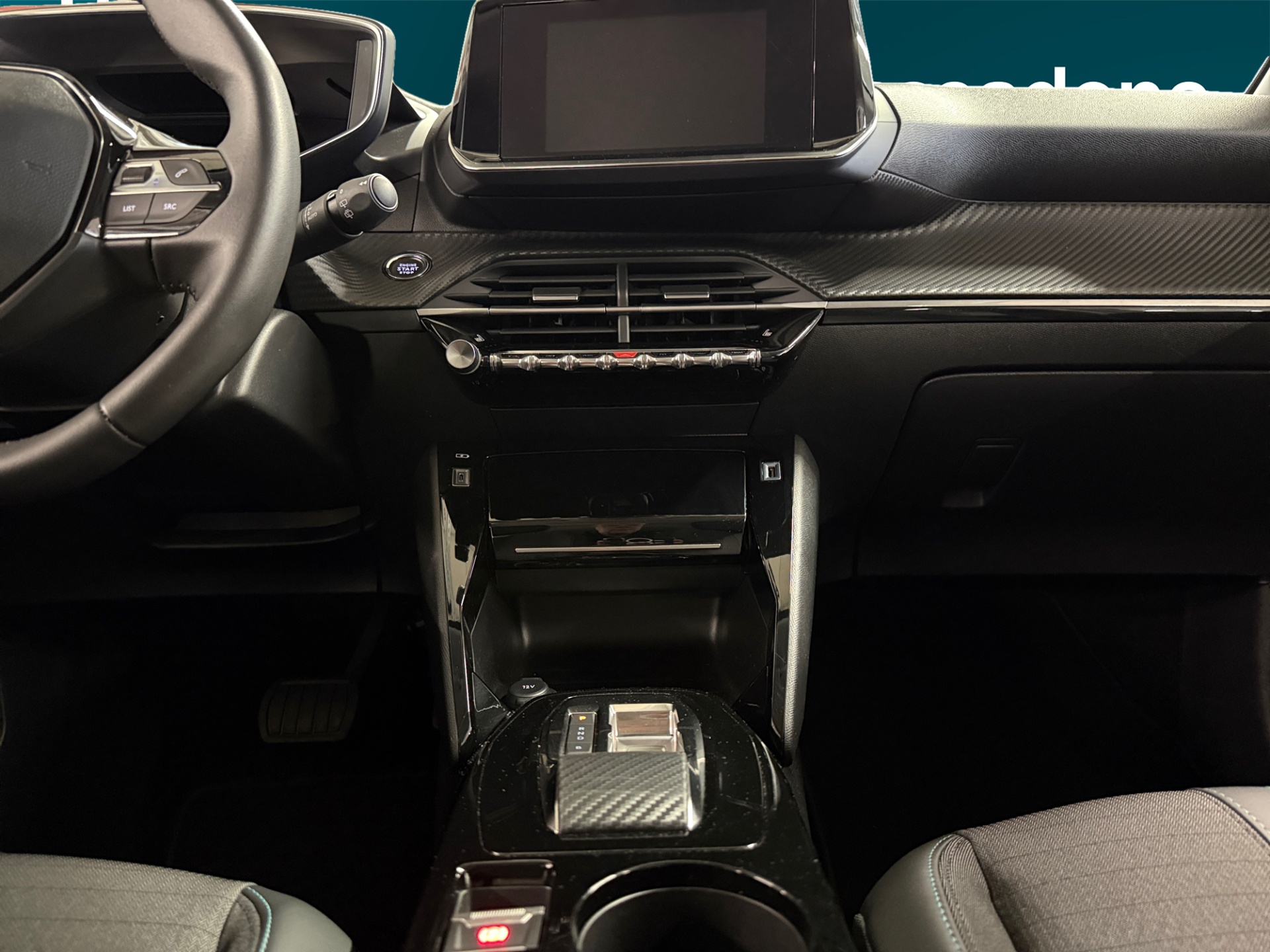 PEUGEOT e-208 2023