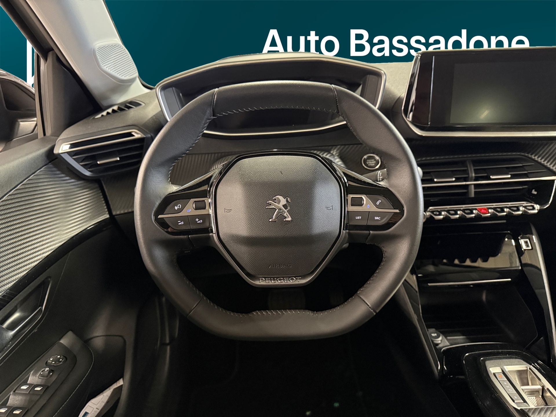 PEUGEOT e-208 2023