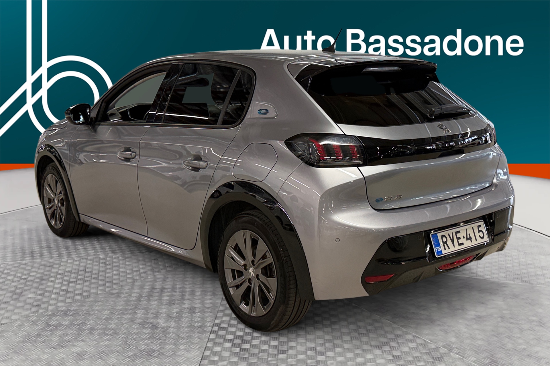 PEUGEOT e-208 2023