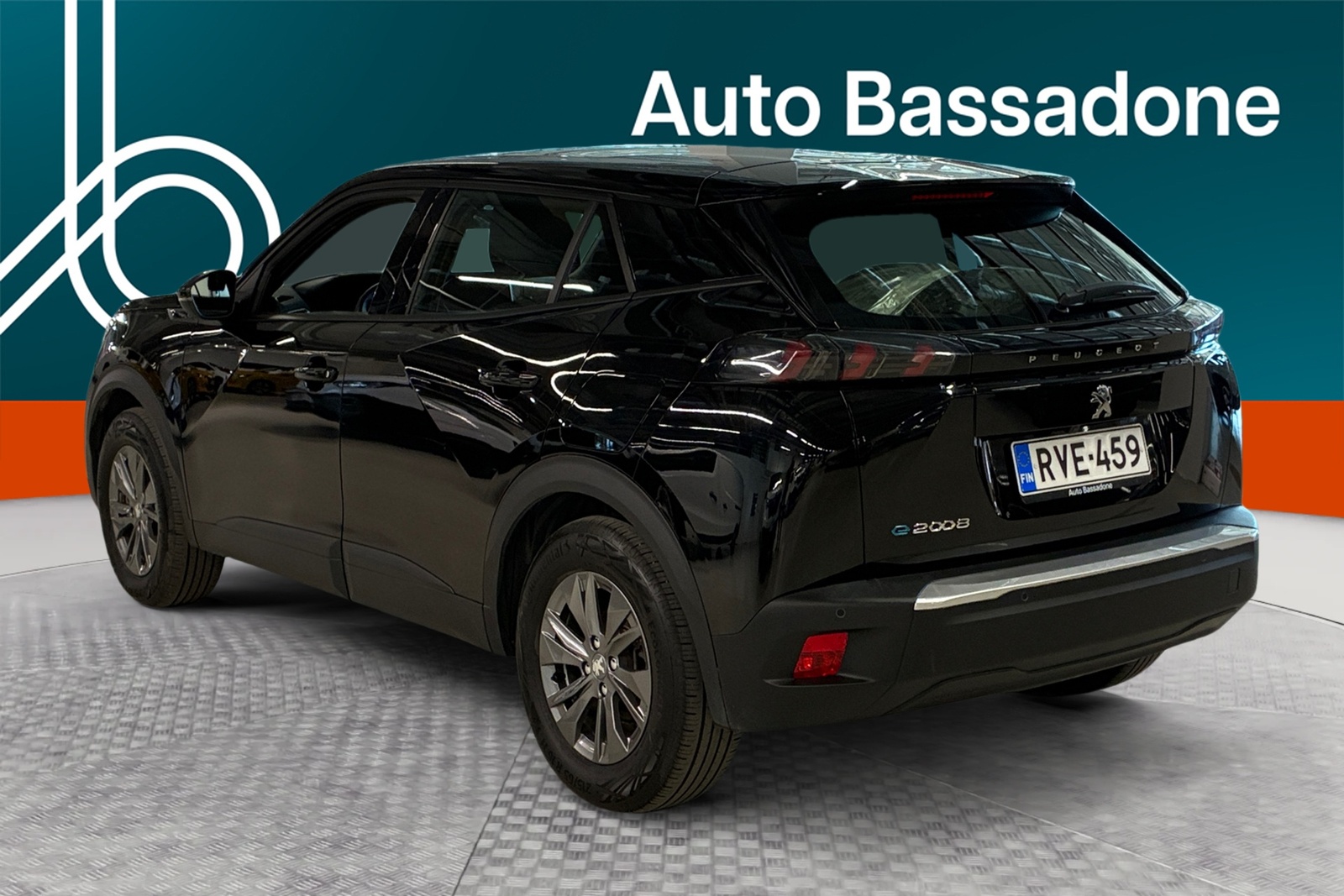 PEUGEOT e-2008 2023