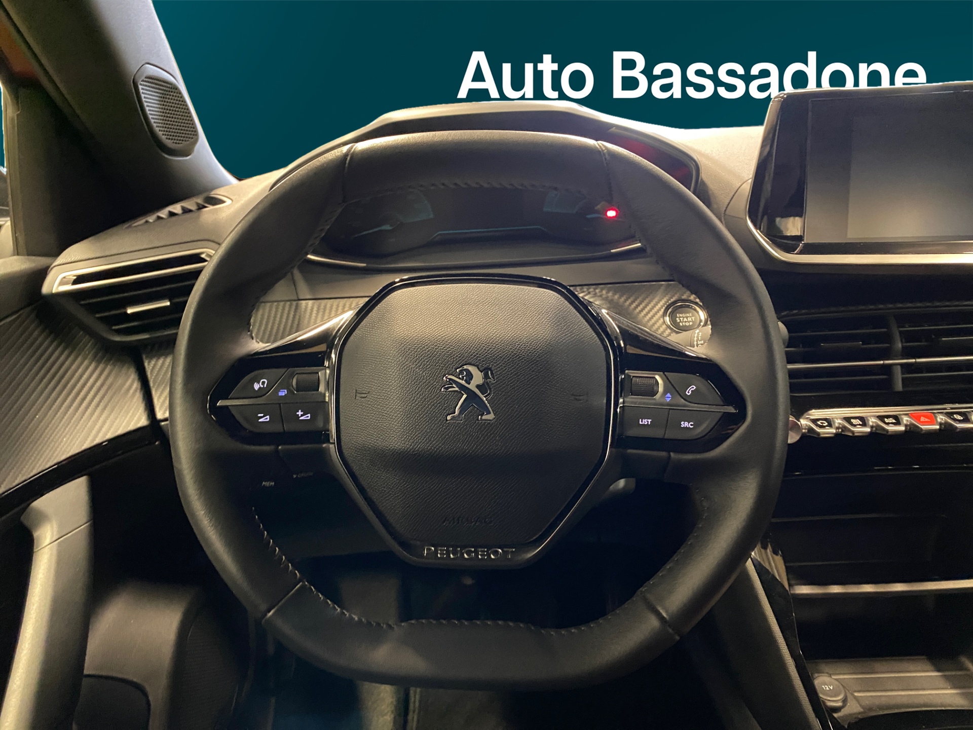 Peugeot e-2008 2023