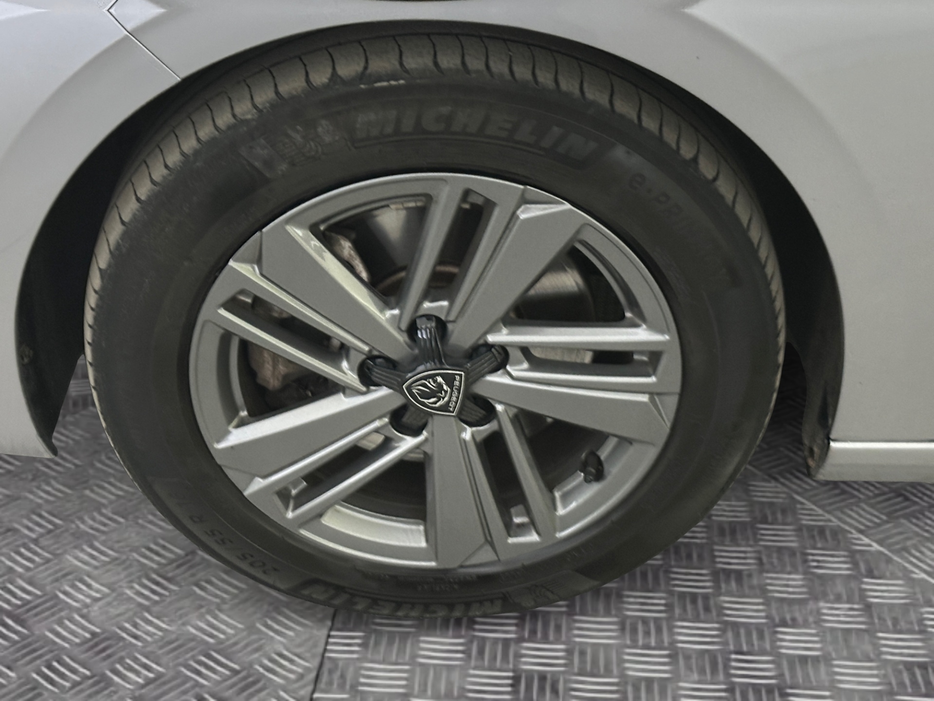PEUGEOT 308 2023