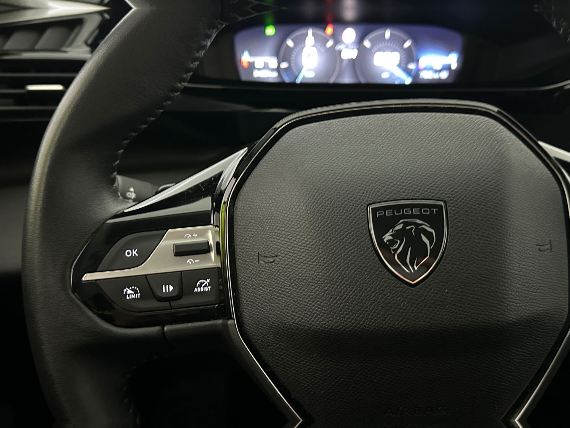PEUGEOT 308 2023
