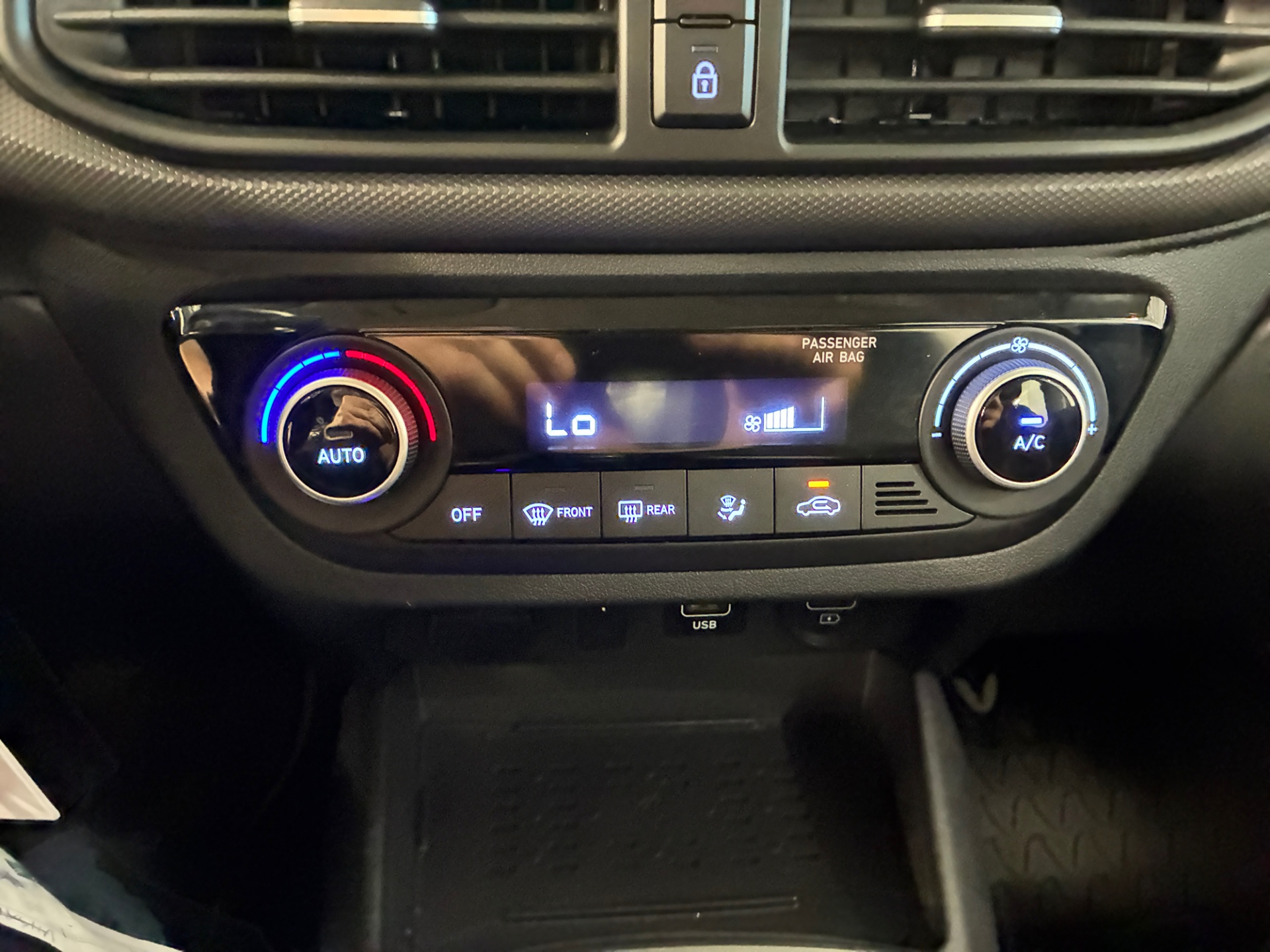 HYUNDAI I10 2021