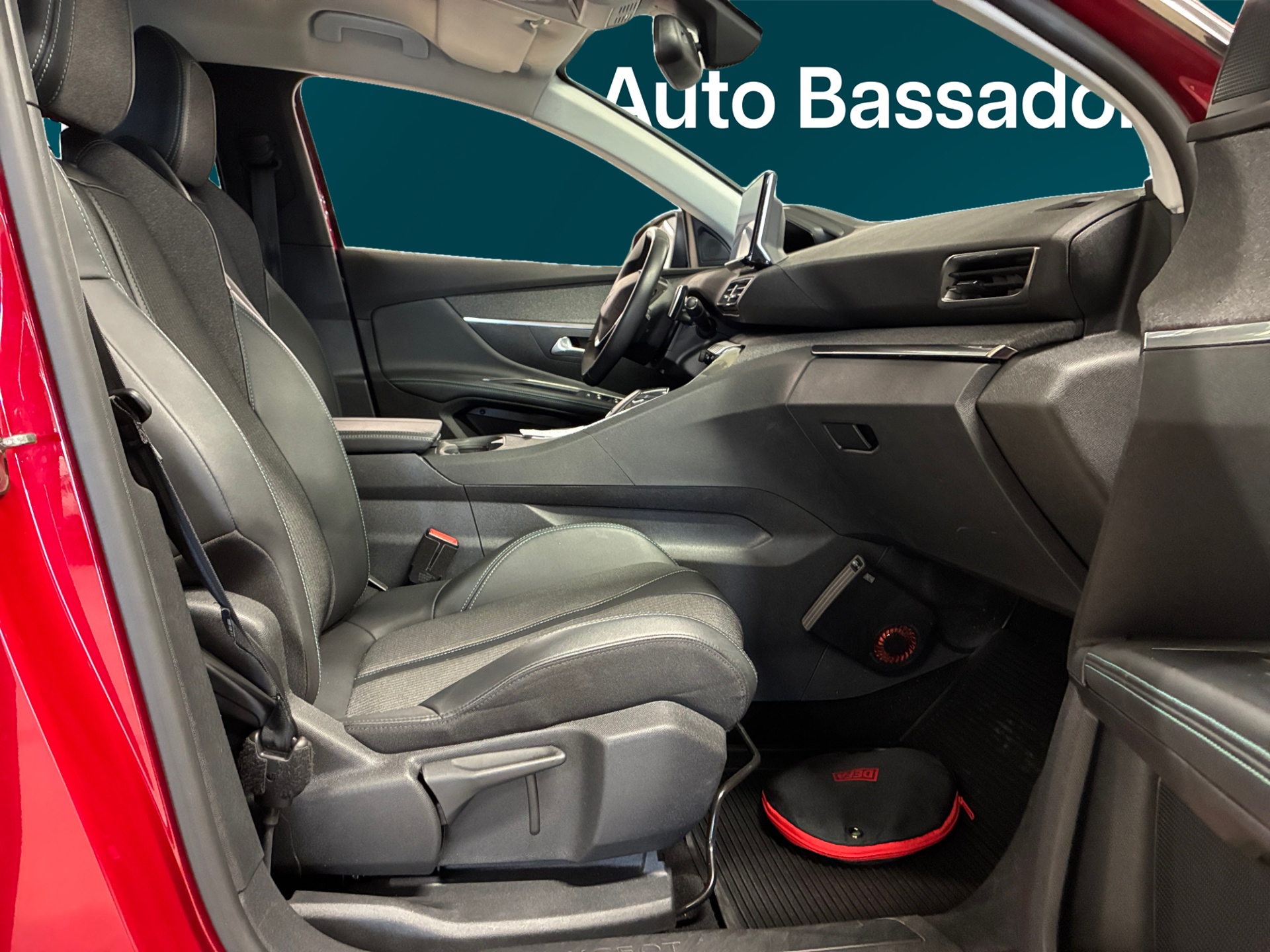 PEUGEOT 5008 2021