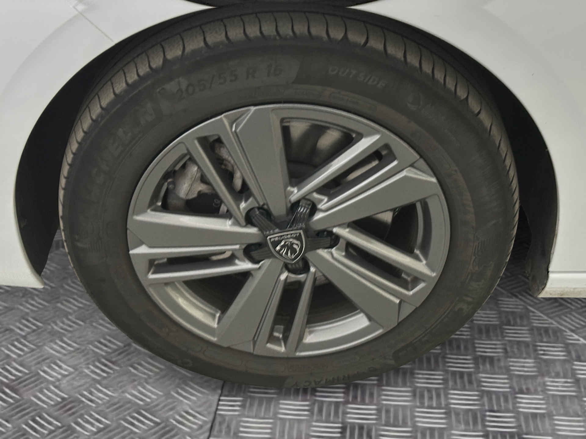 PEUGEOT 308 2023