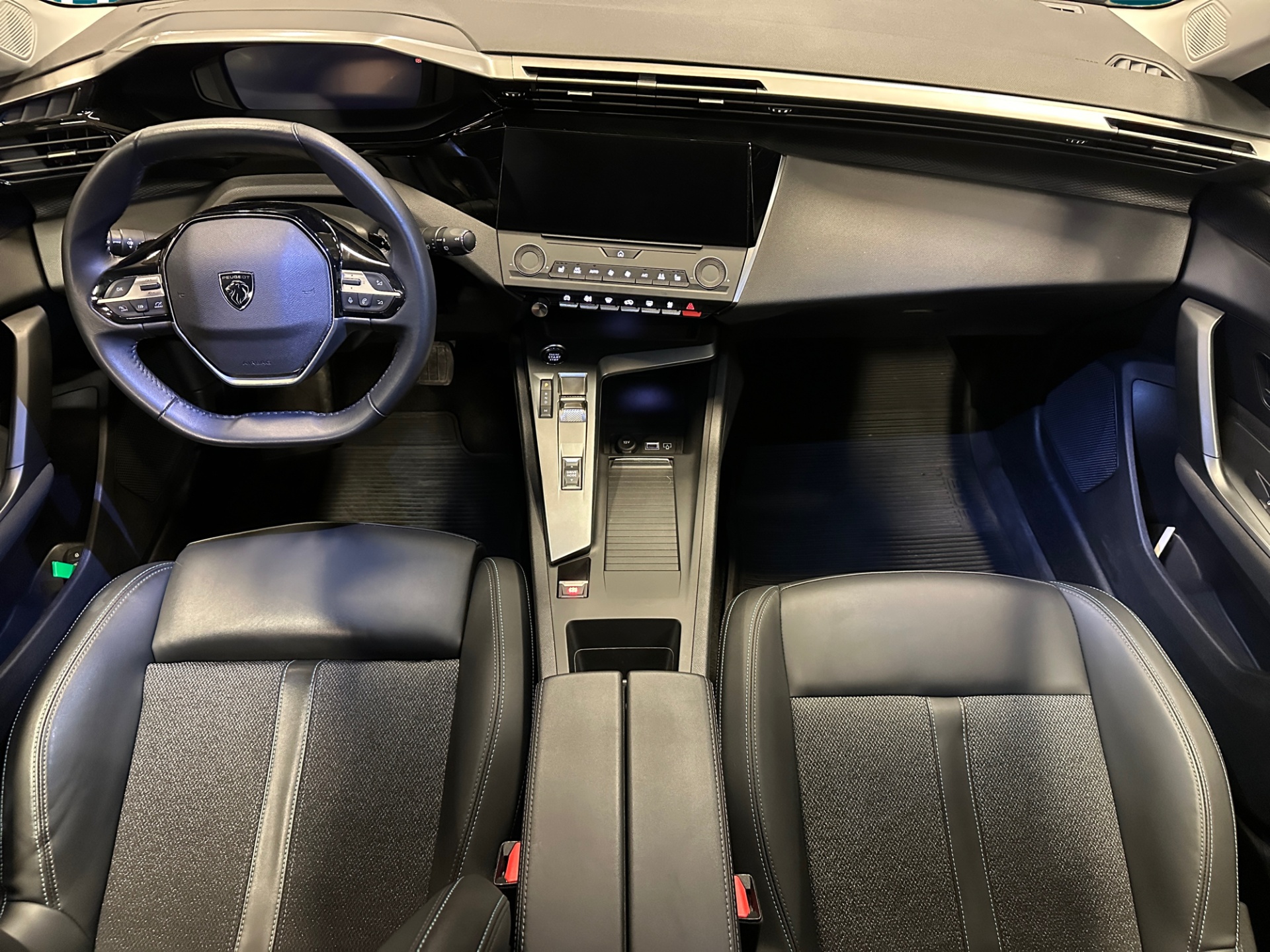 PEUGEOT 308 2023