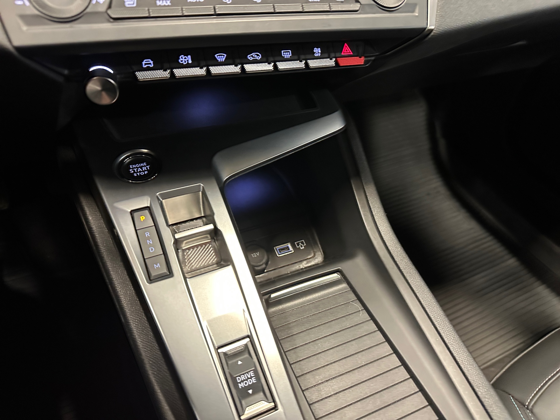 PEUGEOT 308 2023