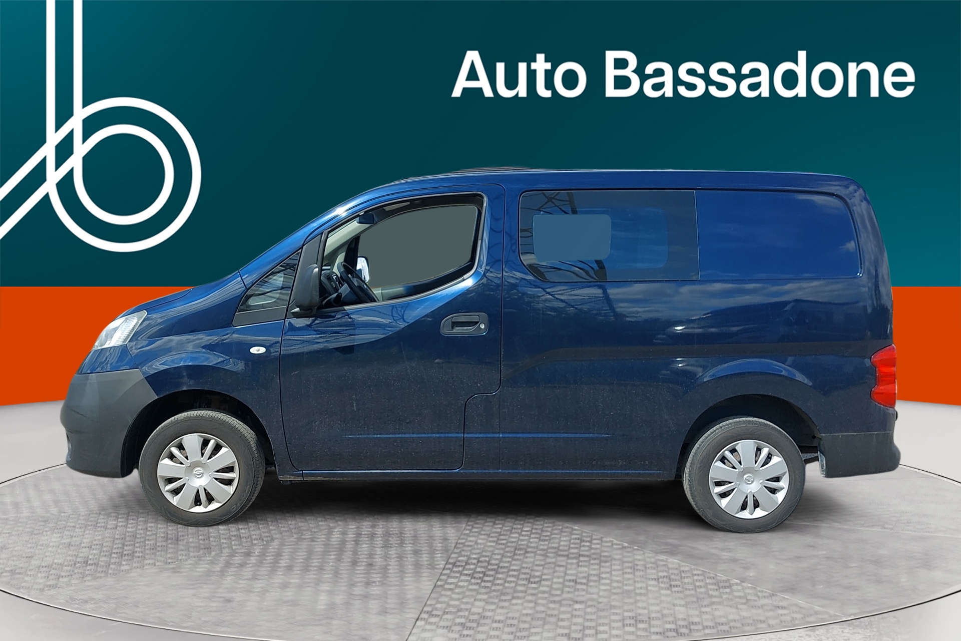 NISSAN NV200 2015