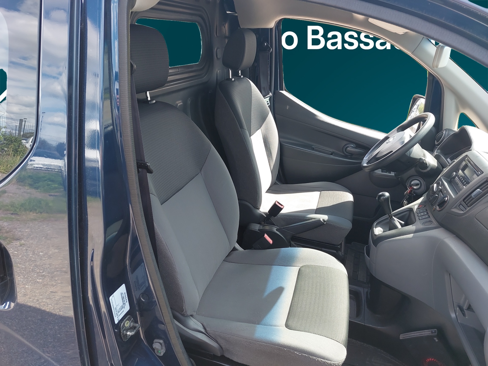 NISSAN NV200 2015