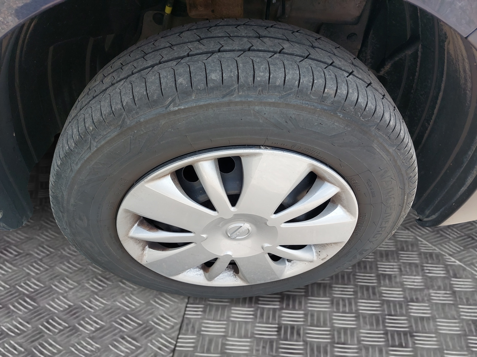 NISSAN NV200 2015