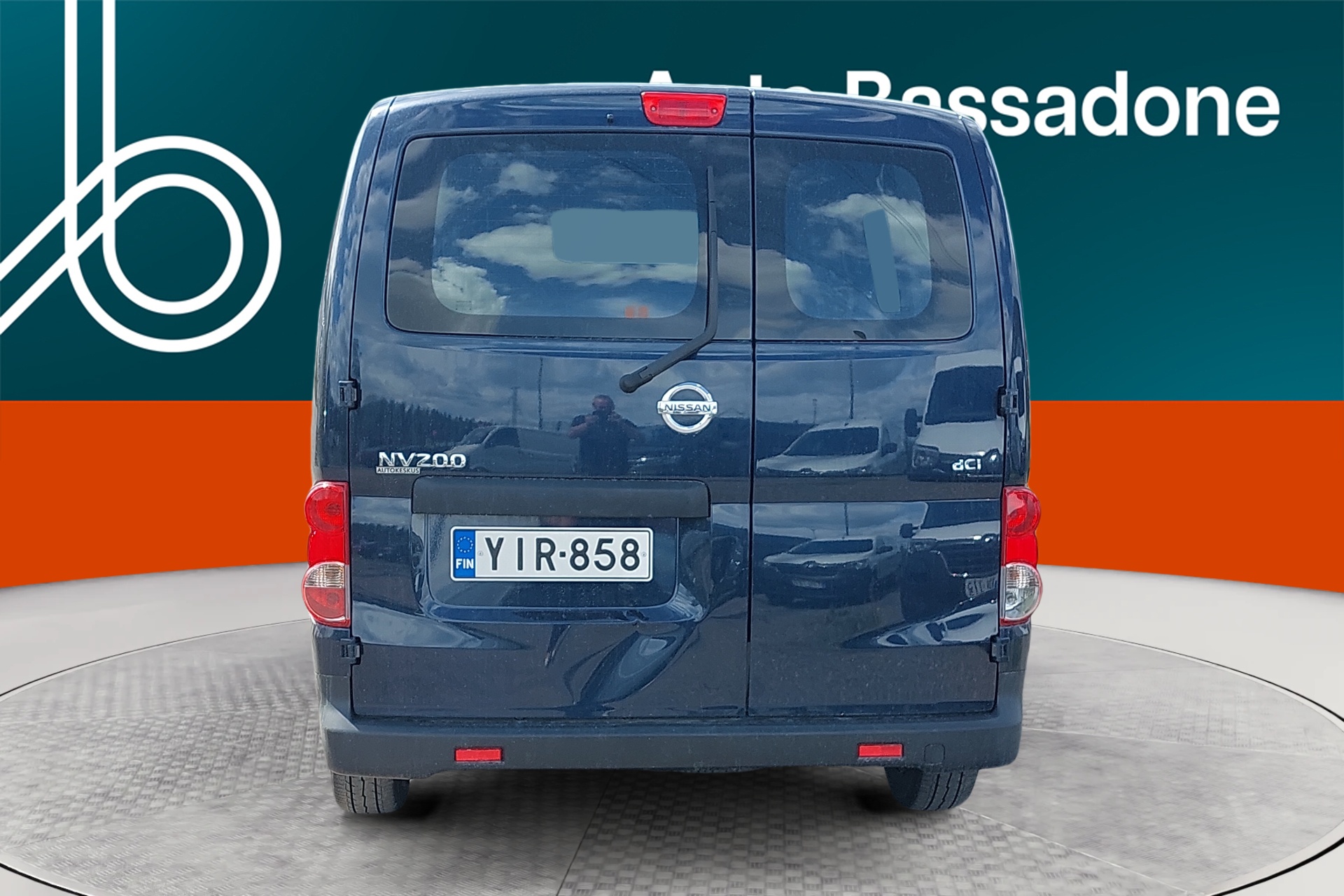 NISSAN NV200 2015