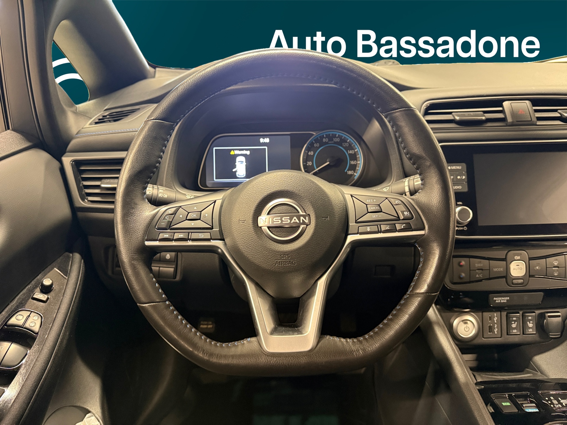 NISSAN LEAF 2023