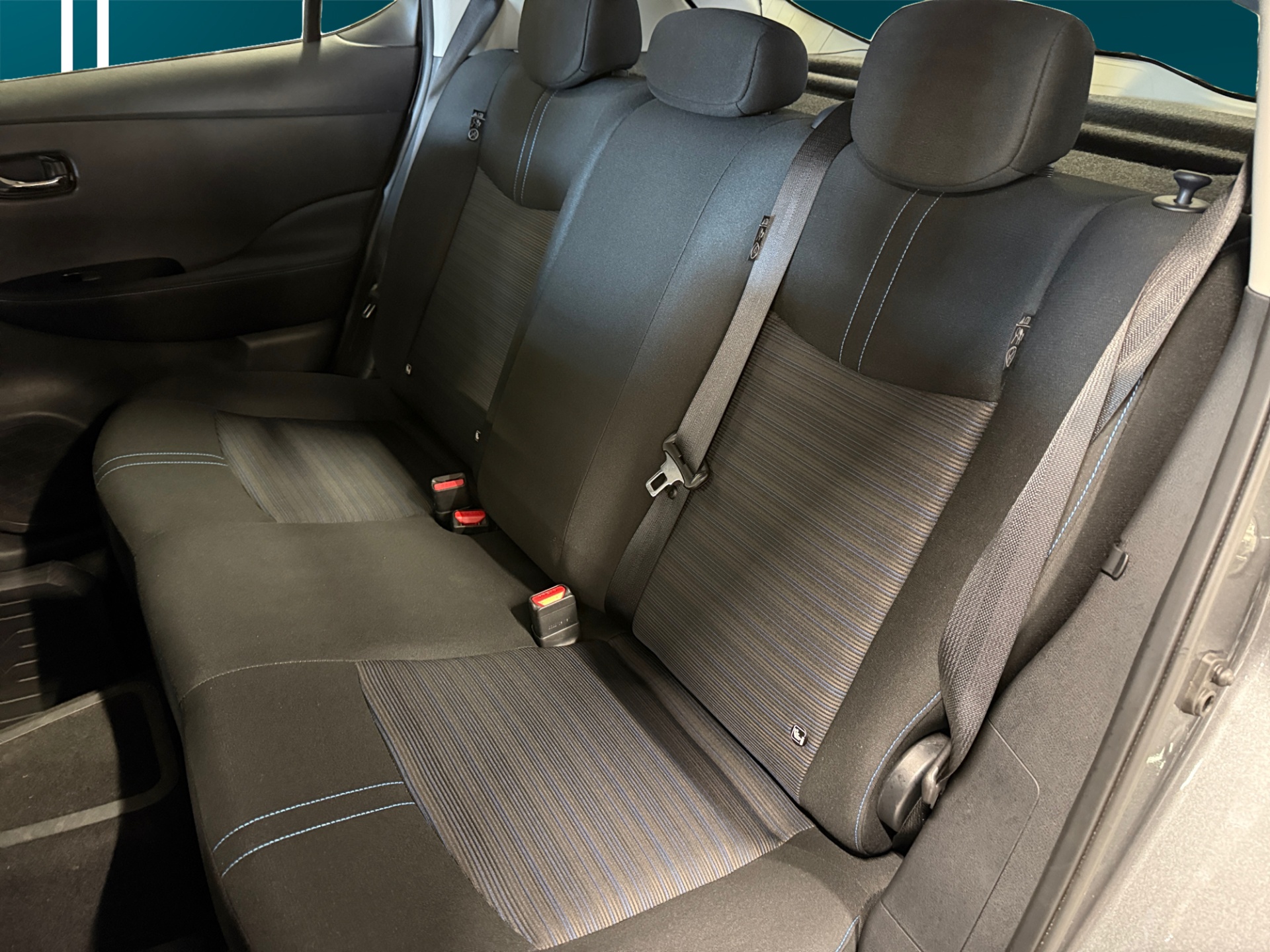 NISSAN LEAF 2023