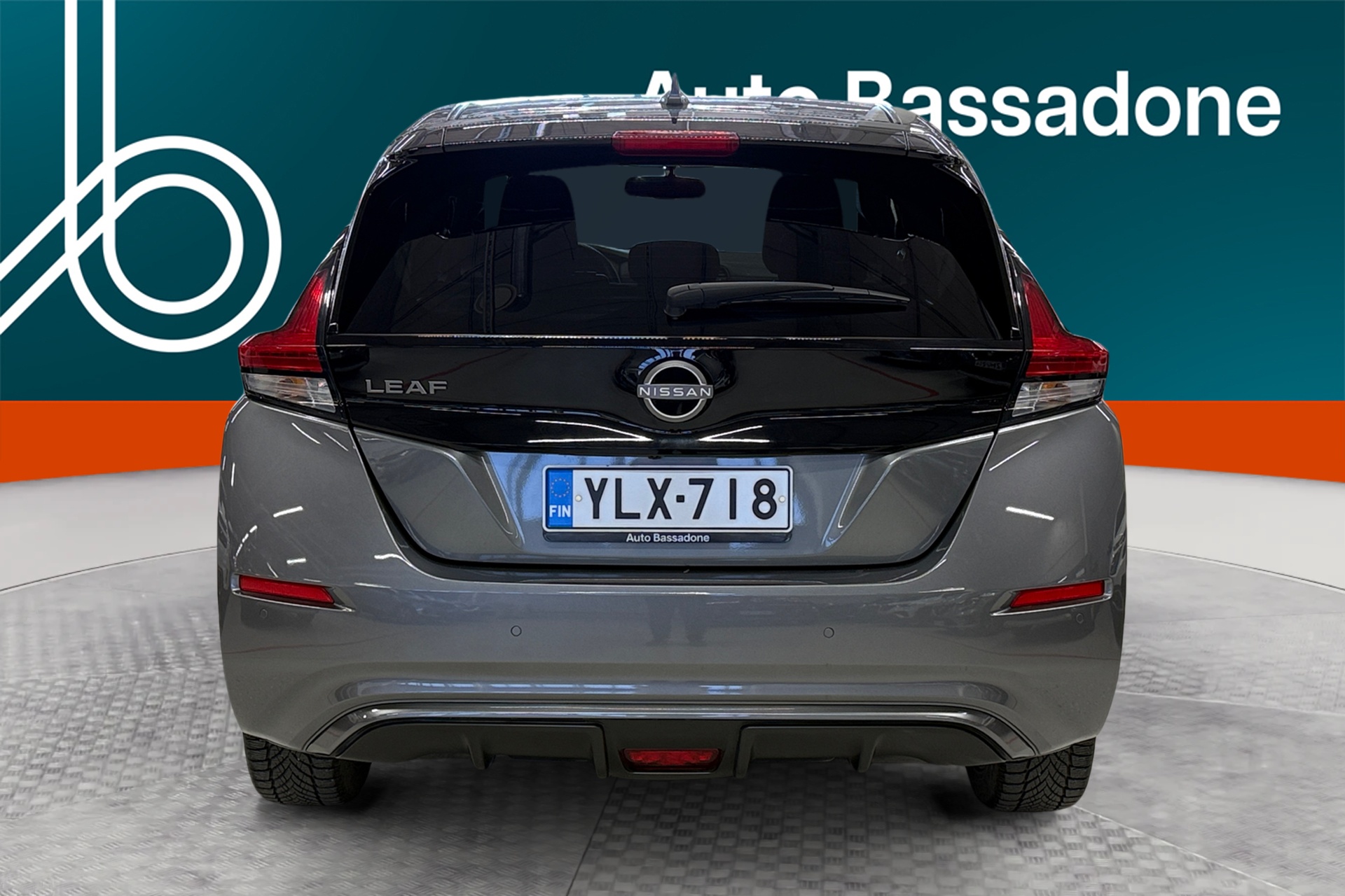 NISSAN LEAF 2023