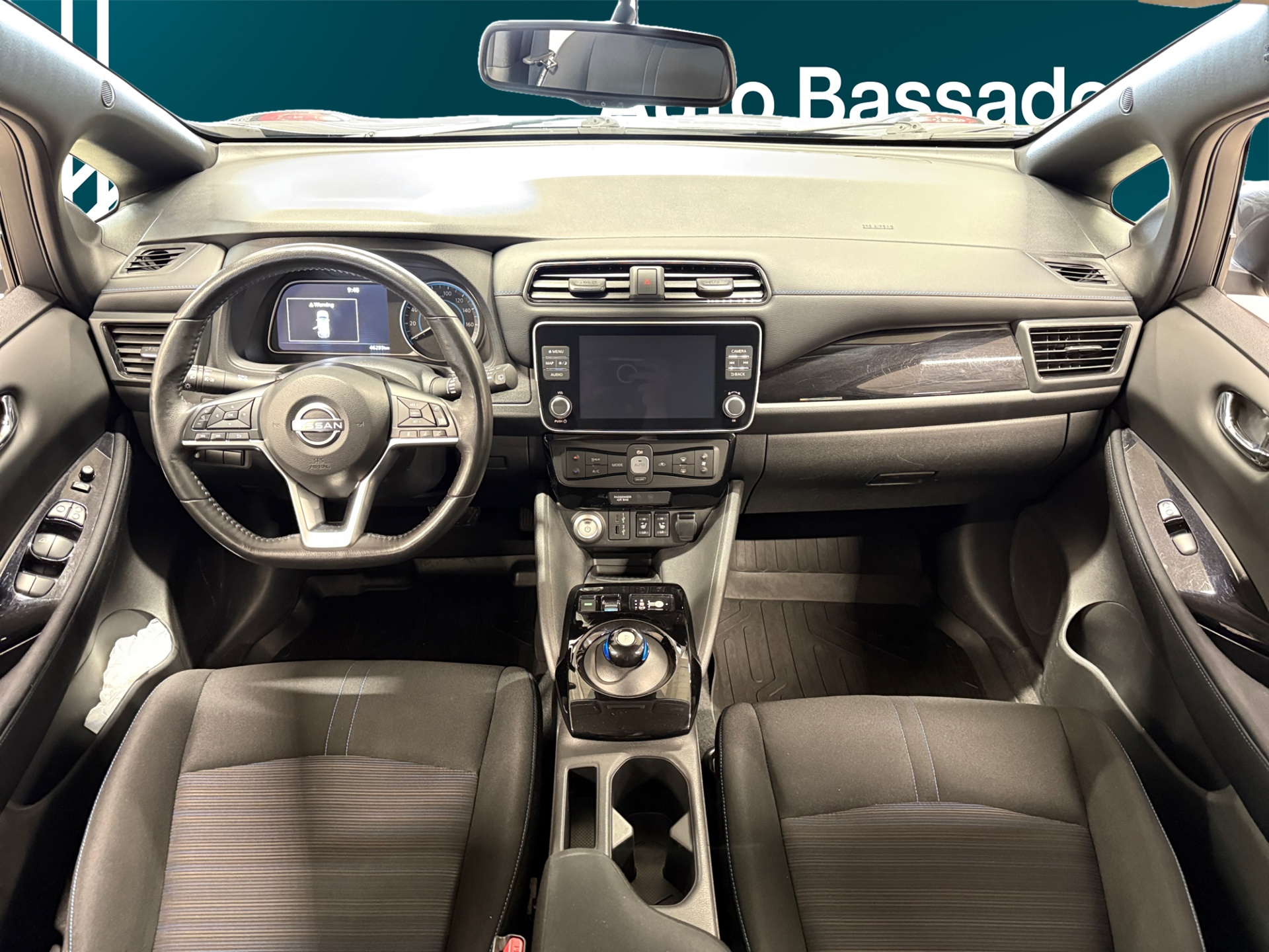 NISSAN LEAF 2023