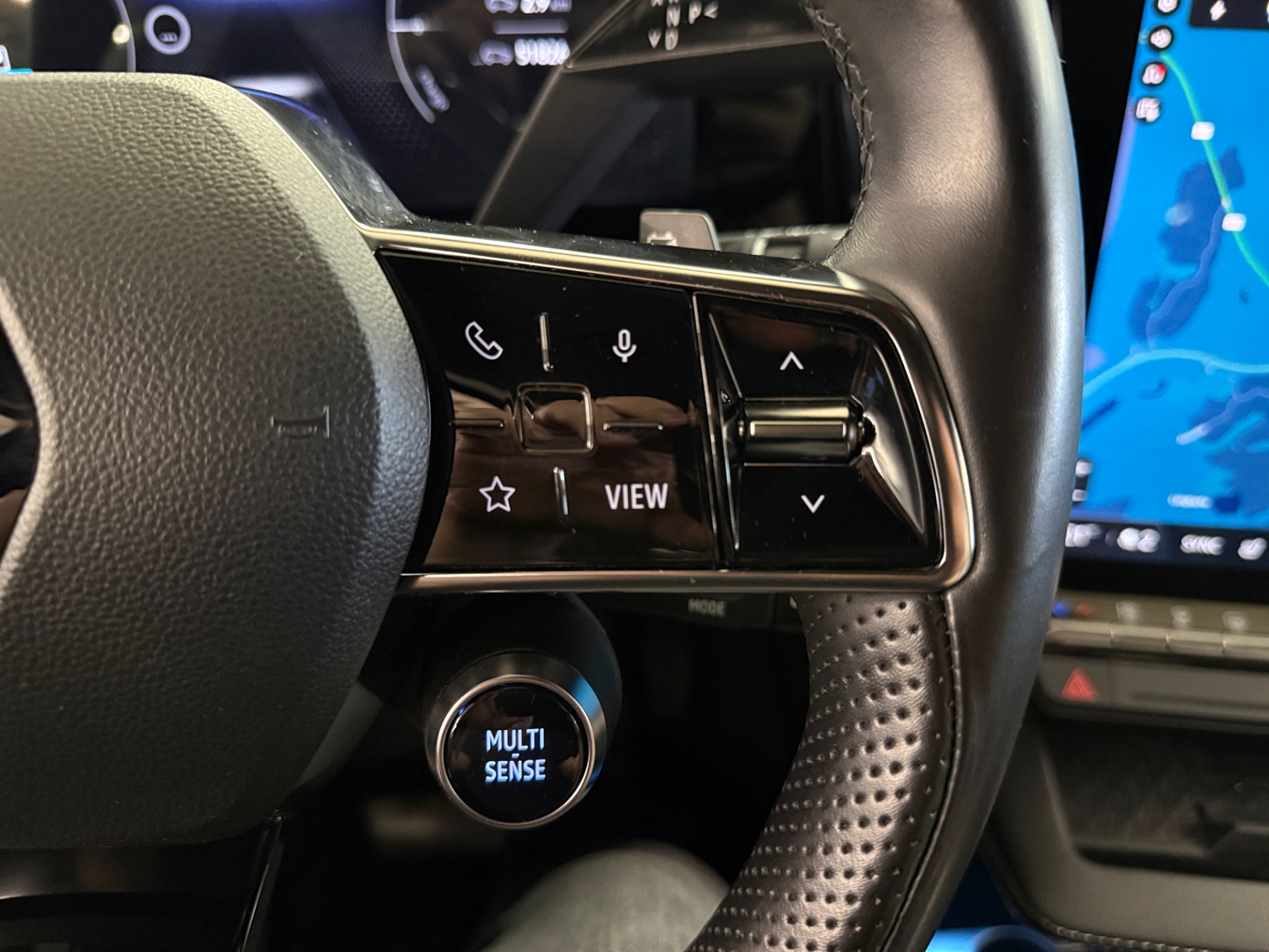 RENAULT Megane 2023