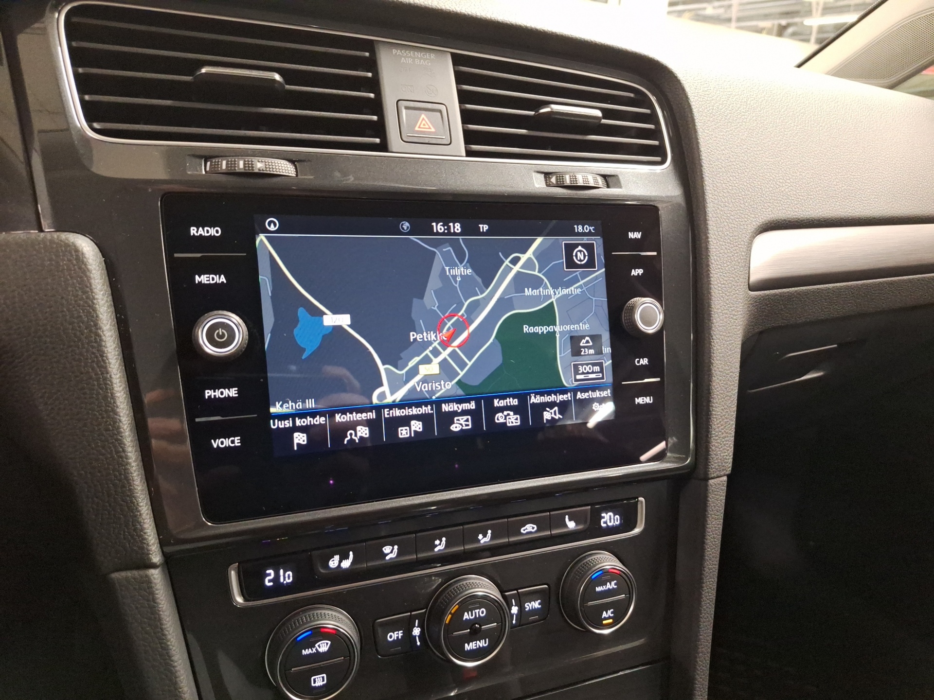 VOLKSWAGEN Golf 2018