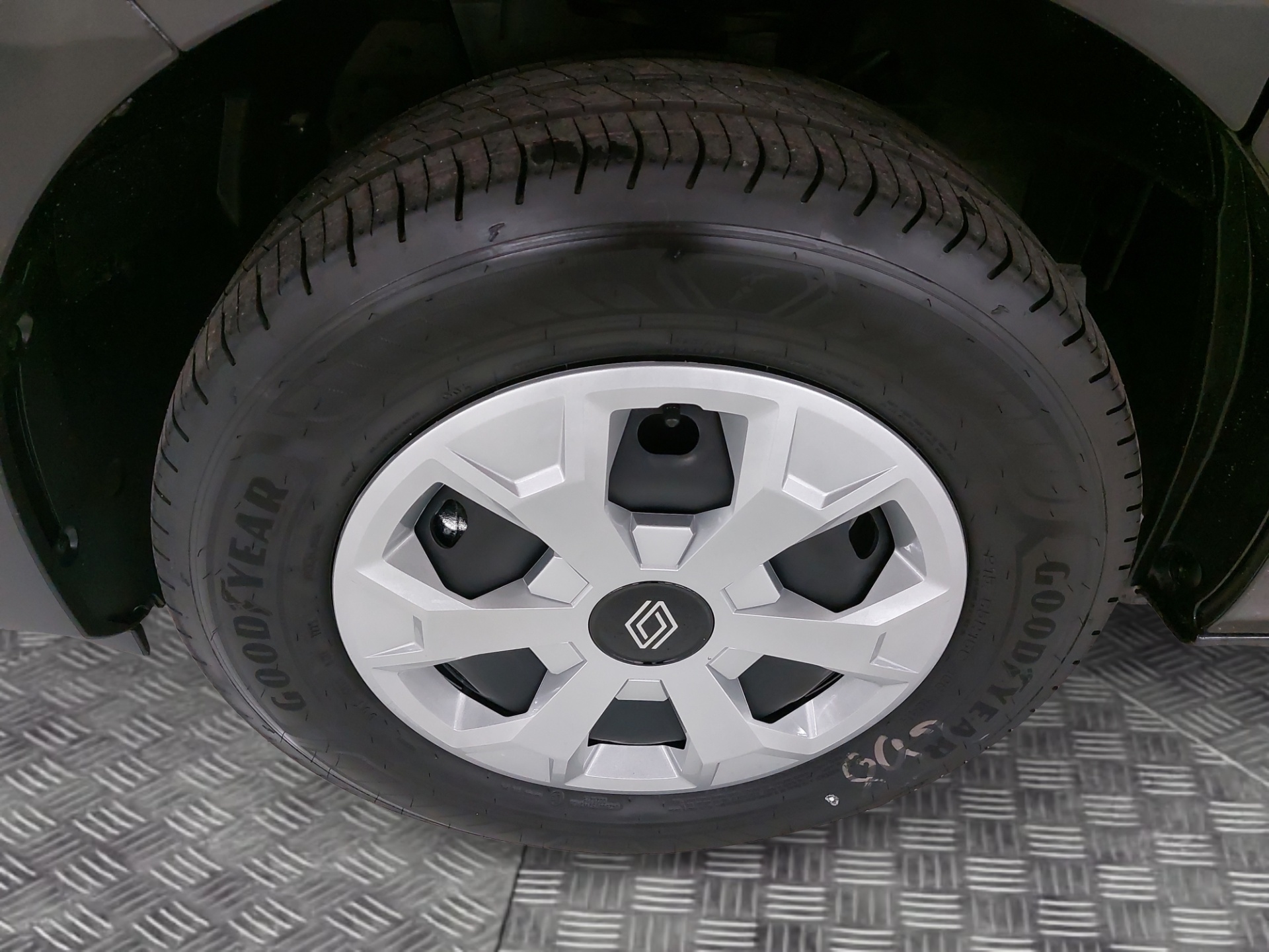 Renault Trafic Combi 2025