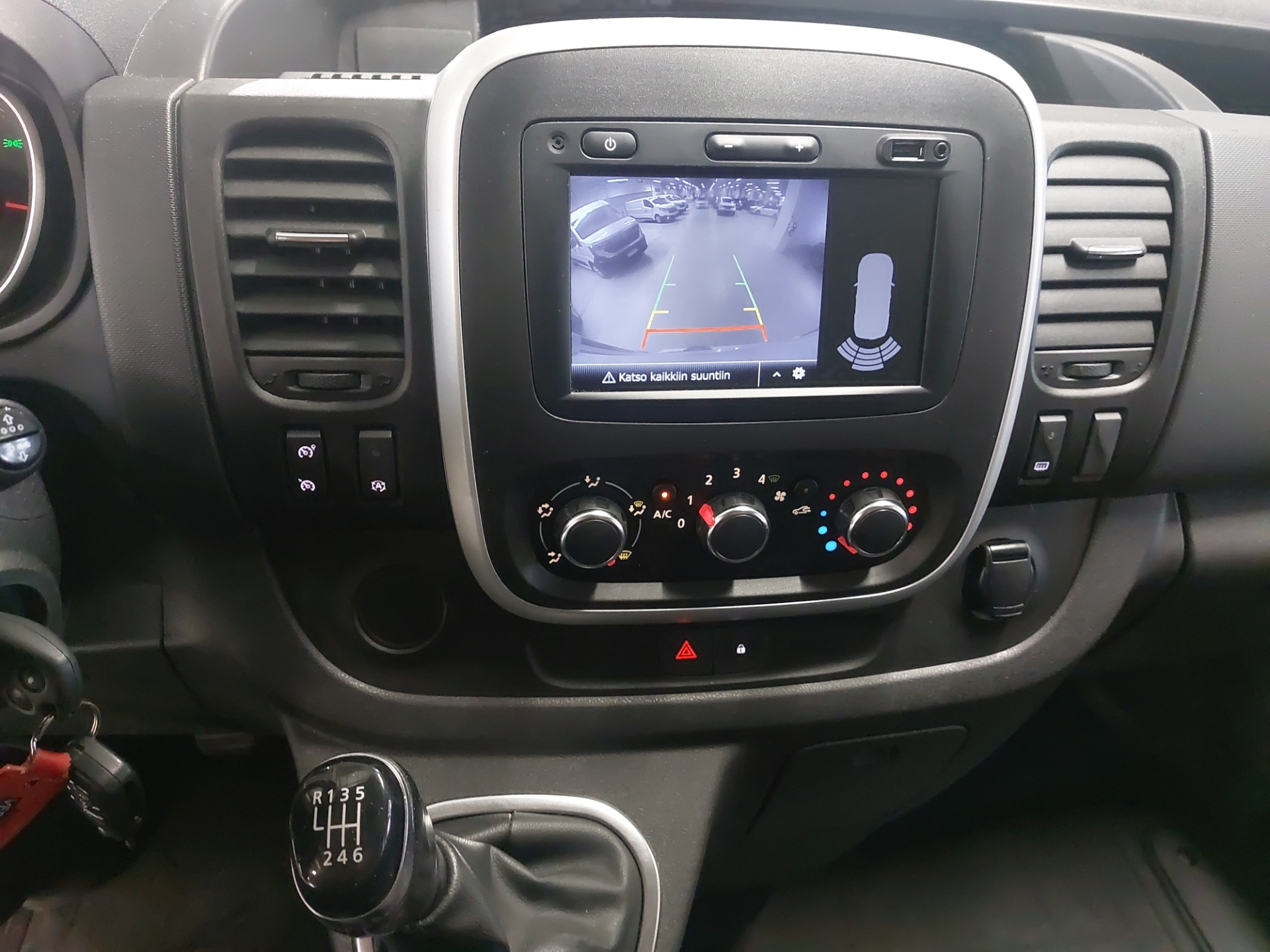 RENAULT Trafic 2020