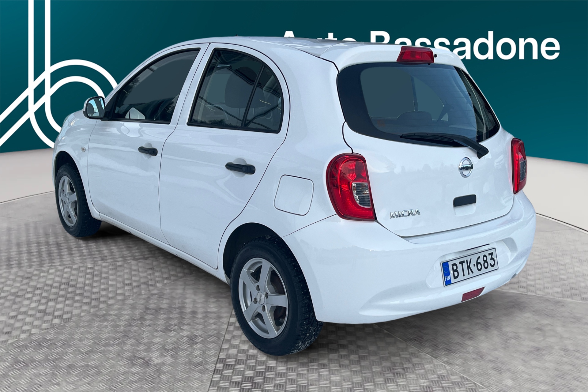 NISSAN Micra 2015