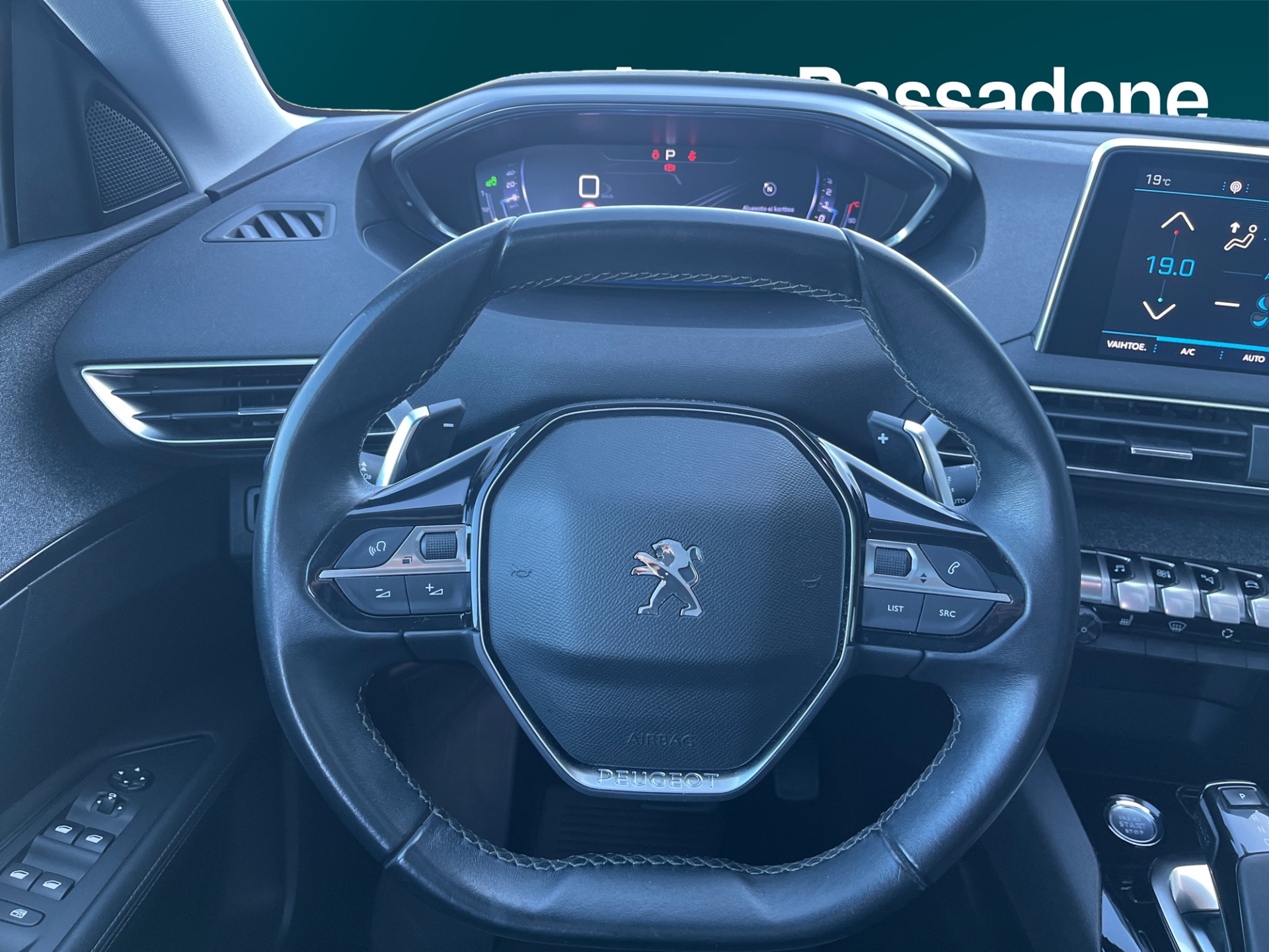 PEUGEOT 3008 2019