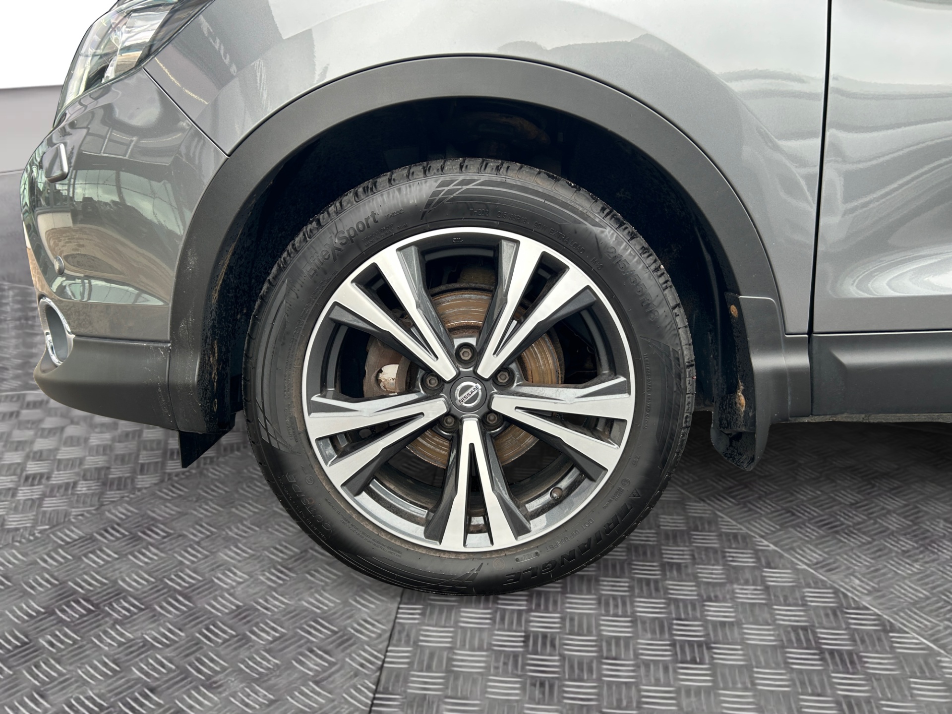 NISSAN Qashqai 2015
