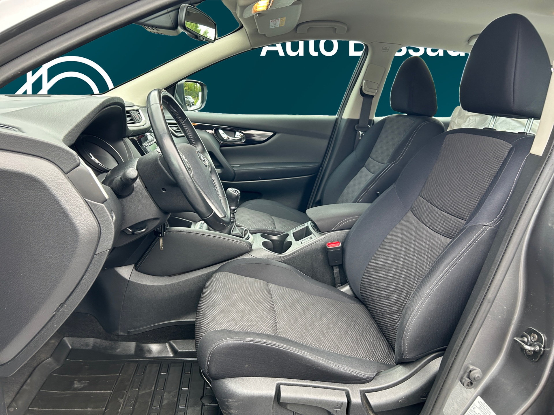 NISSAN Qashqai 2015
