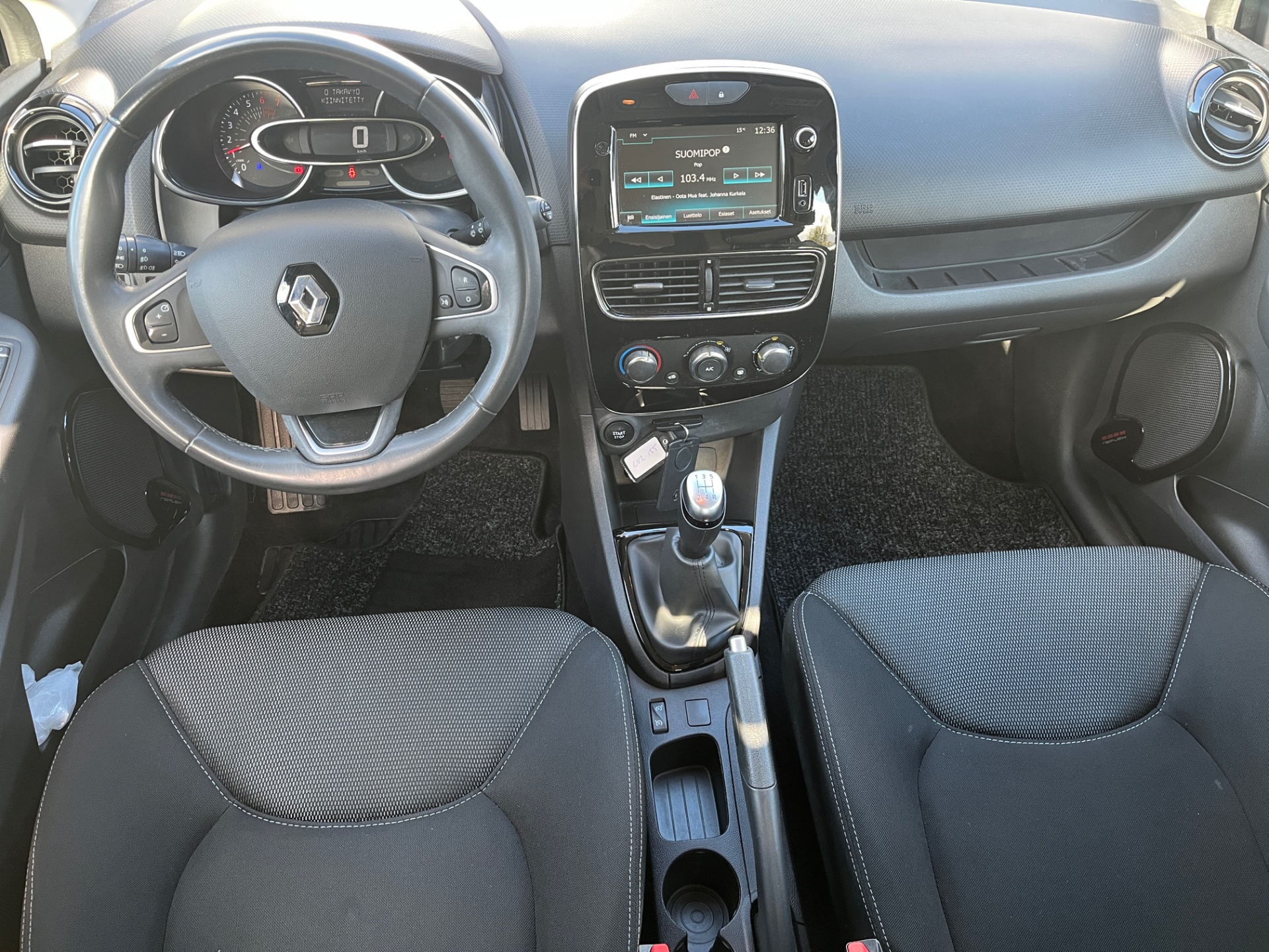 RENAULT Clio 2019