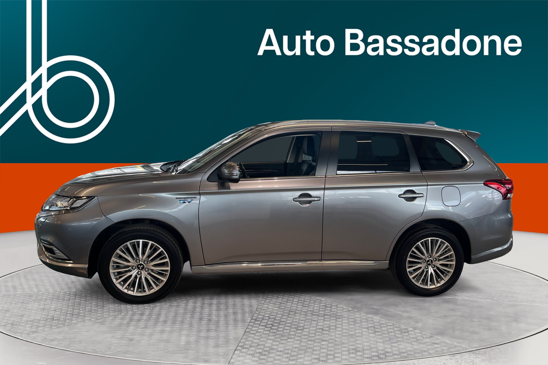 MITSUBISHI OUTLANDER PHEV 2020