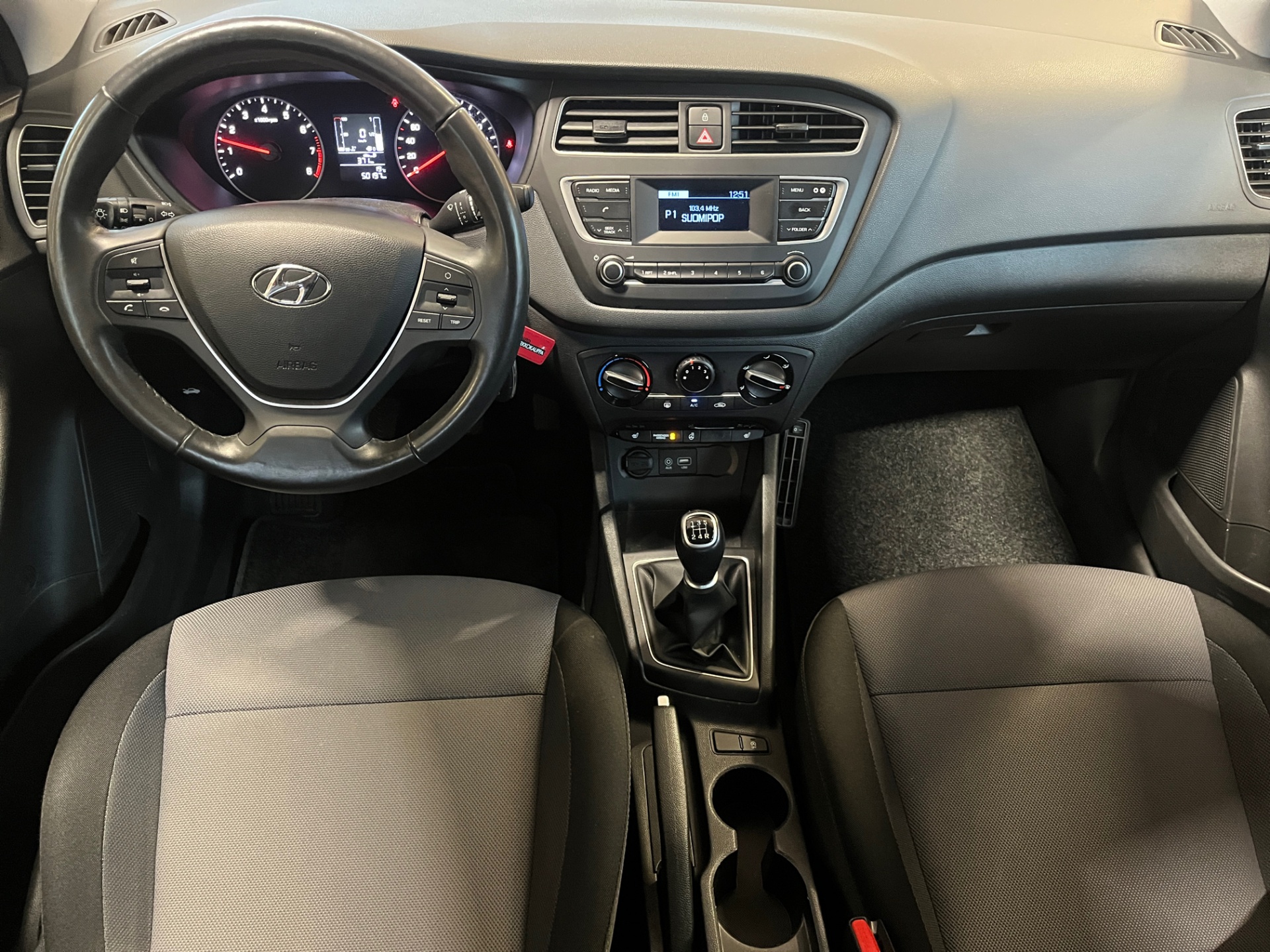 HYUNDAI i20 Hatchback 2019