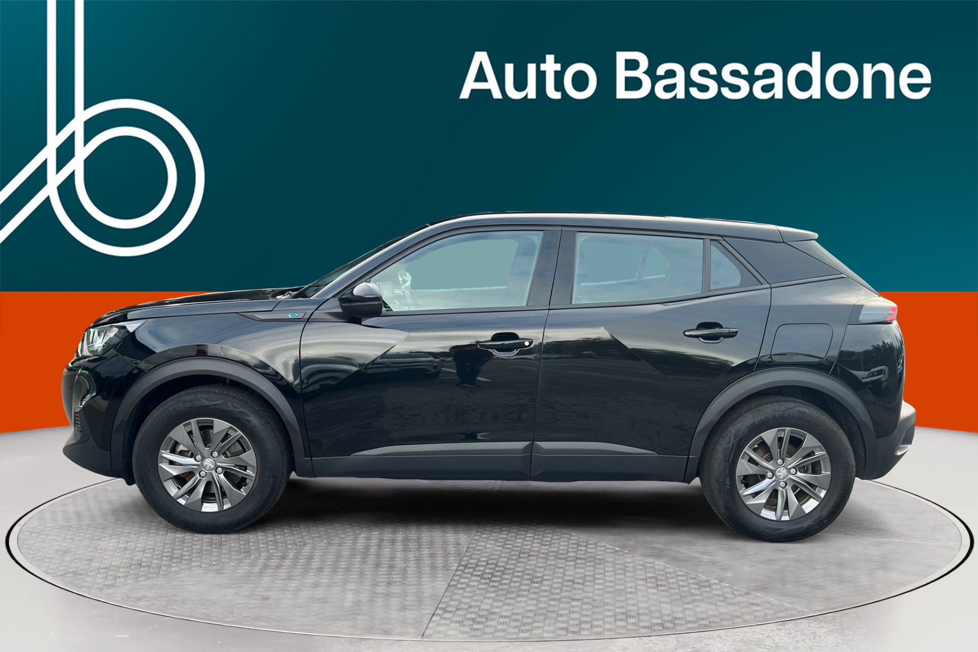 PEUGEOT e-2008 2023