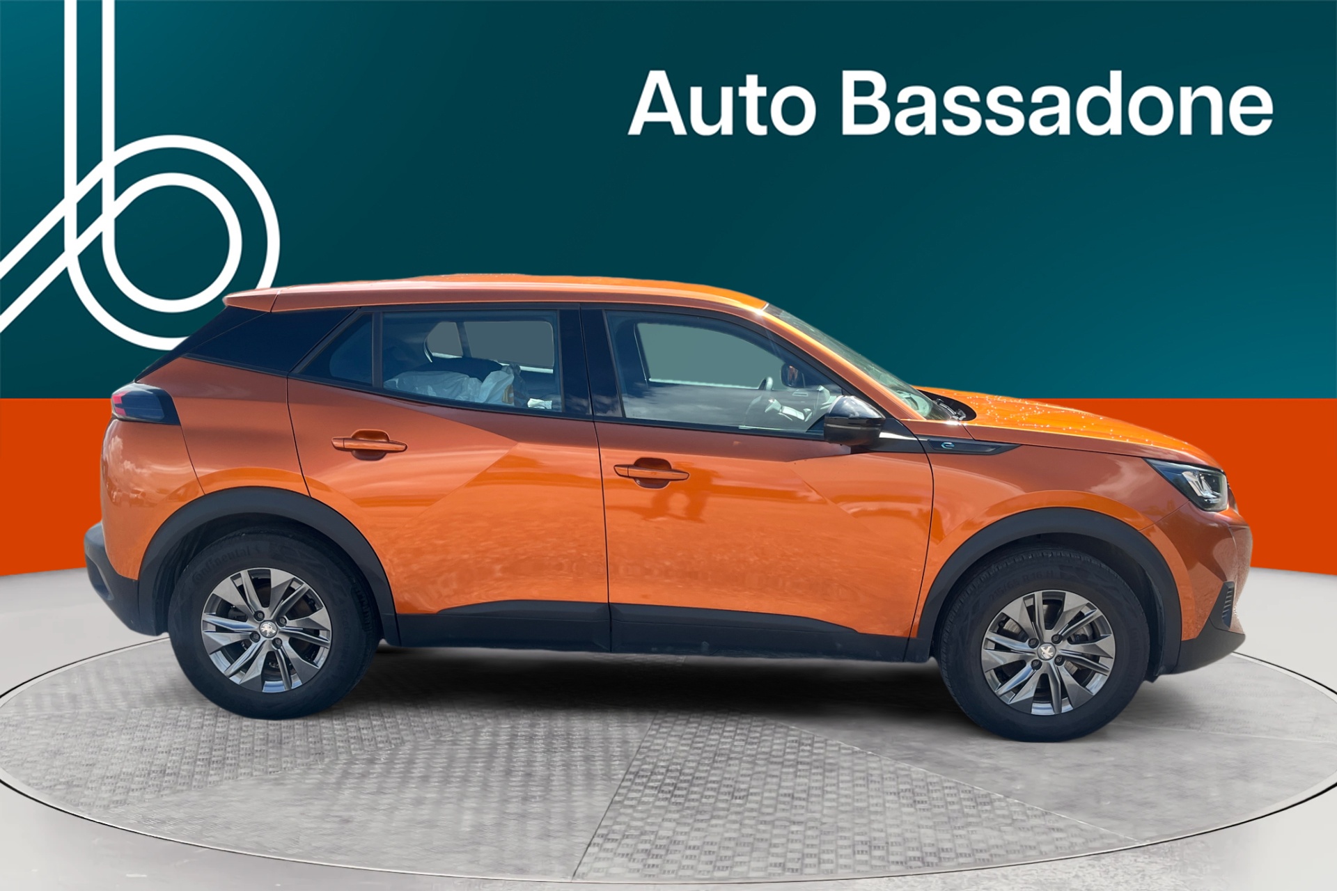 PEUGEOT e-2008 2023