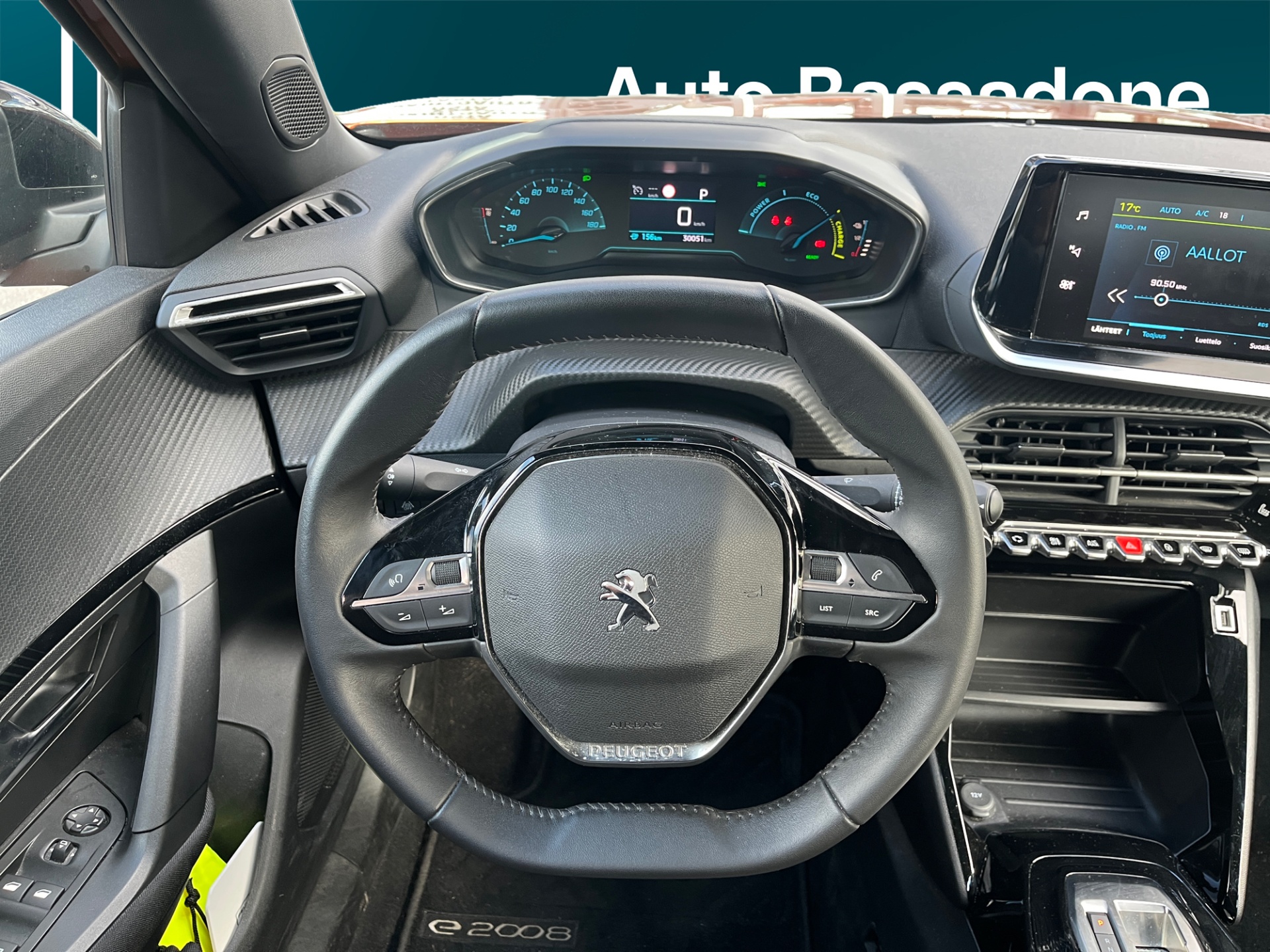 PEUGEOT e-2008 2023