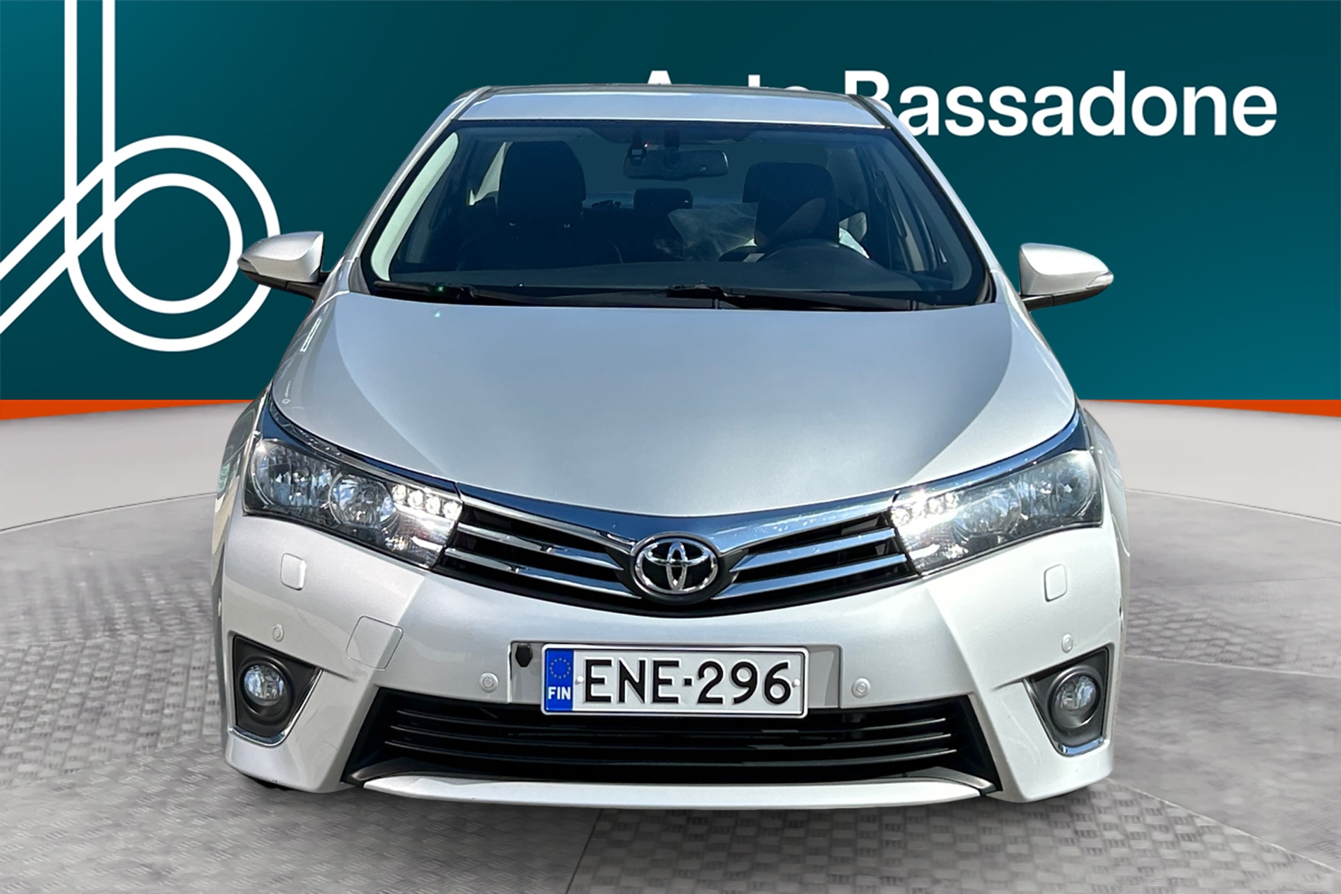 TOYOTA Corolla 2015