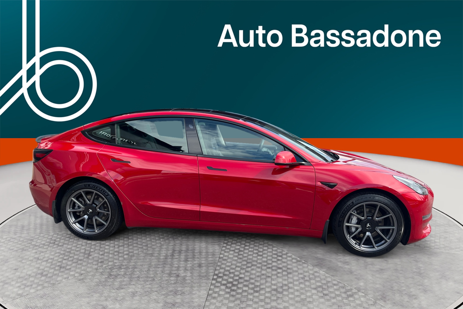 TESLA Model 3 2021