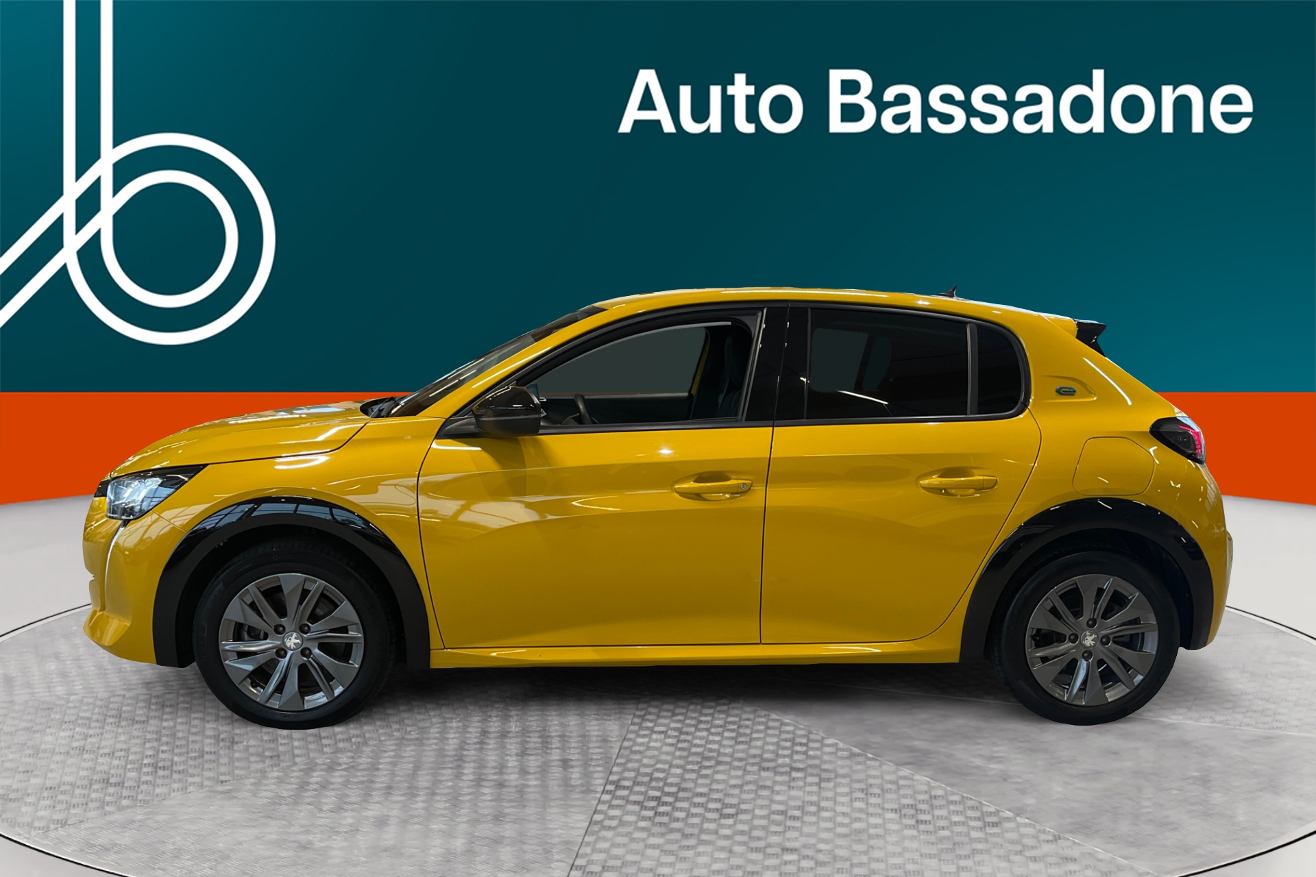 PEUGEOT e-208 2022