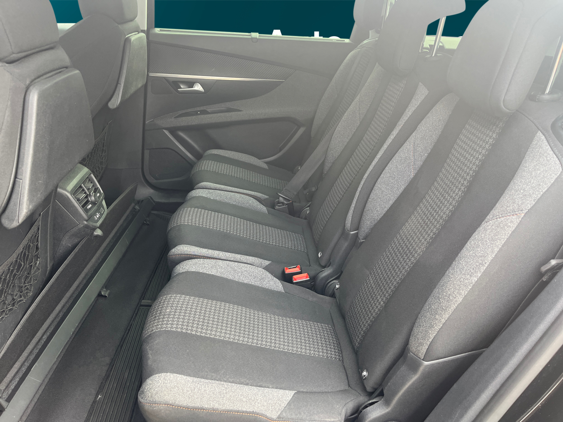 PEUGEOT 5008 2018